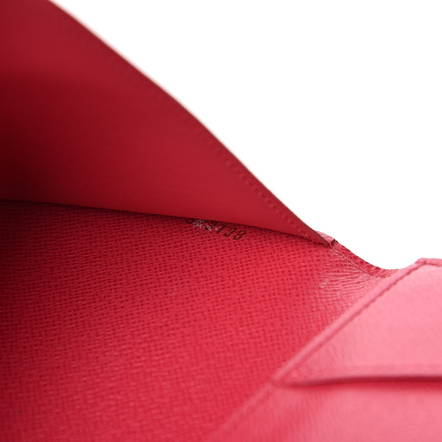 Monogram My LV Heritage Passport Cover Fuchsia White