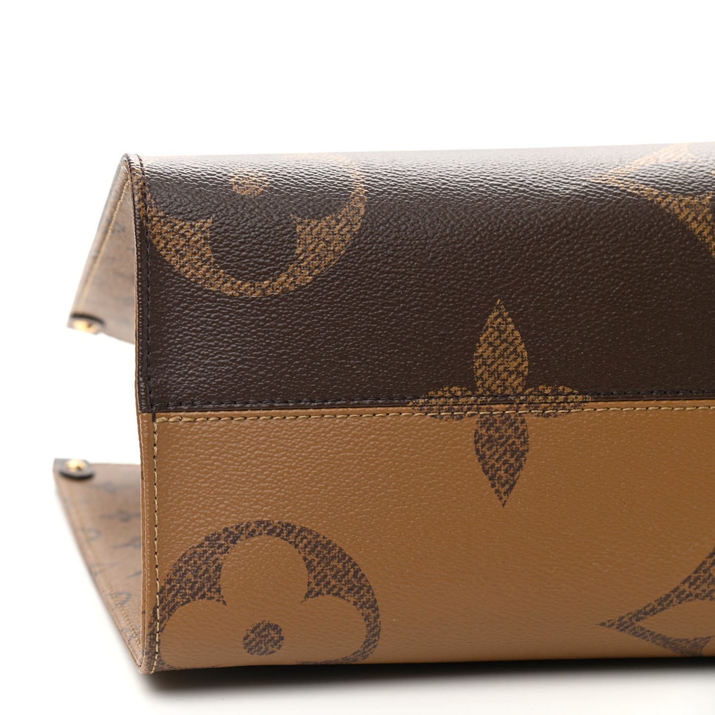 Reverse Monogram Giant Onthego MM