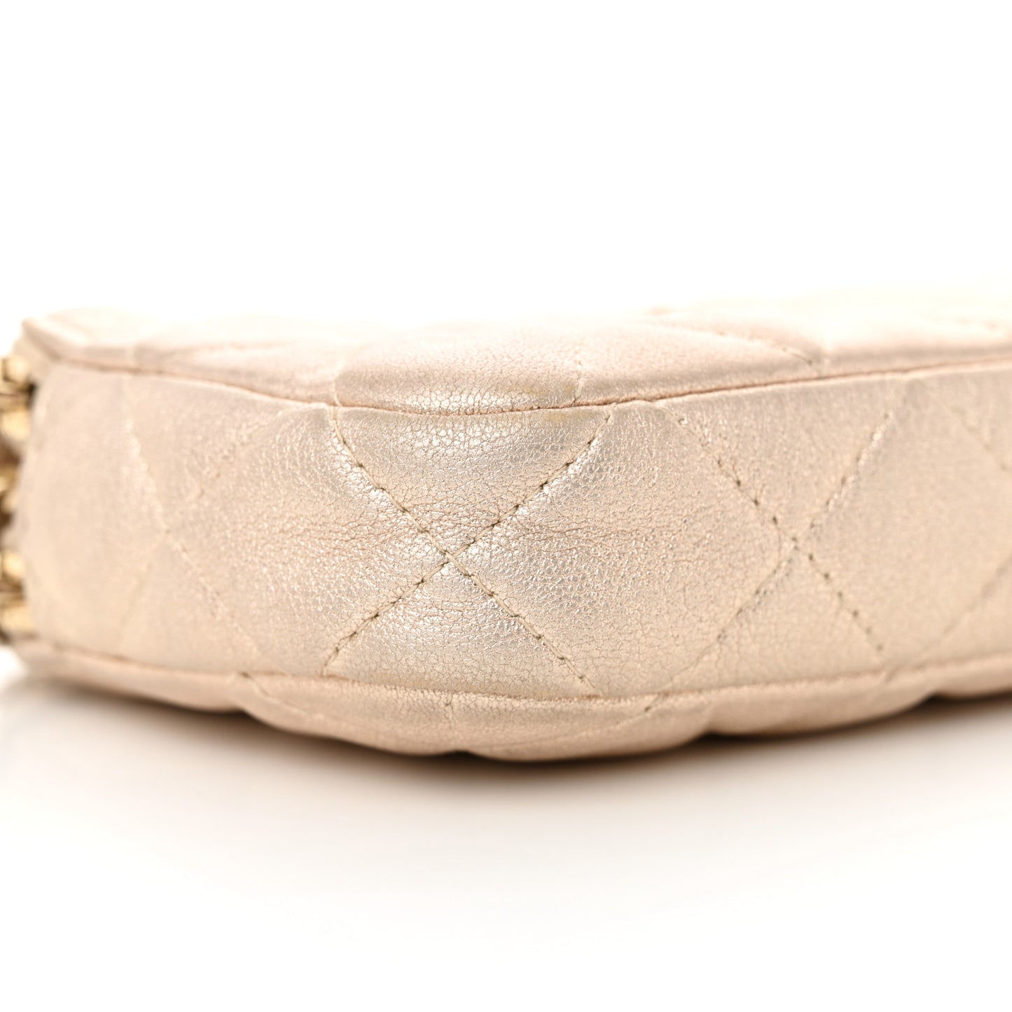 Metallic Lambskin Quilted Small Clutch With Chain Gold