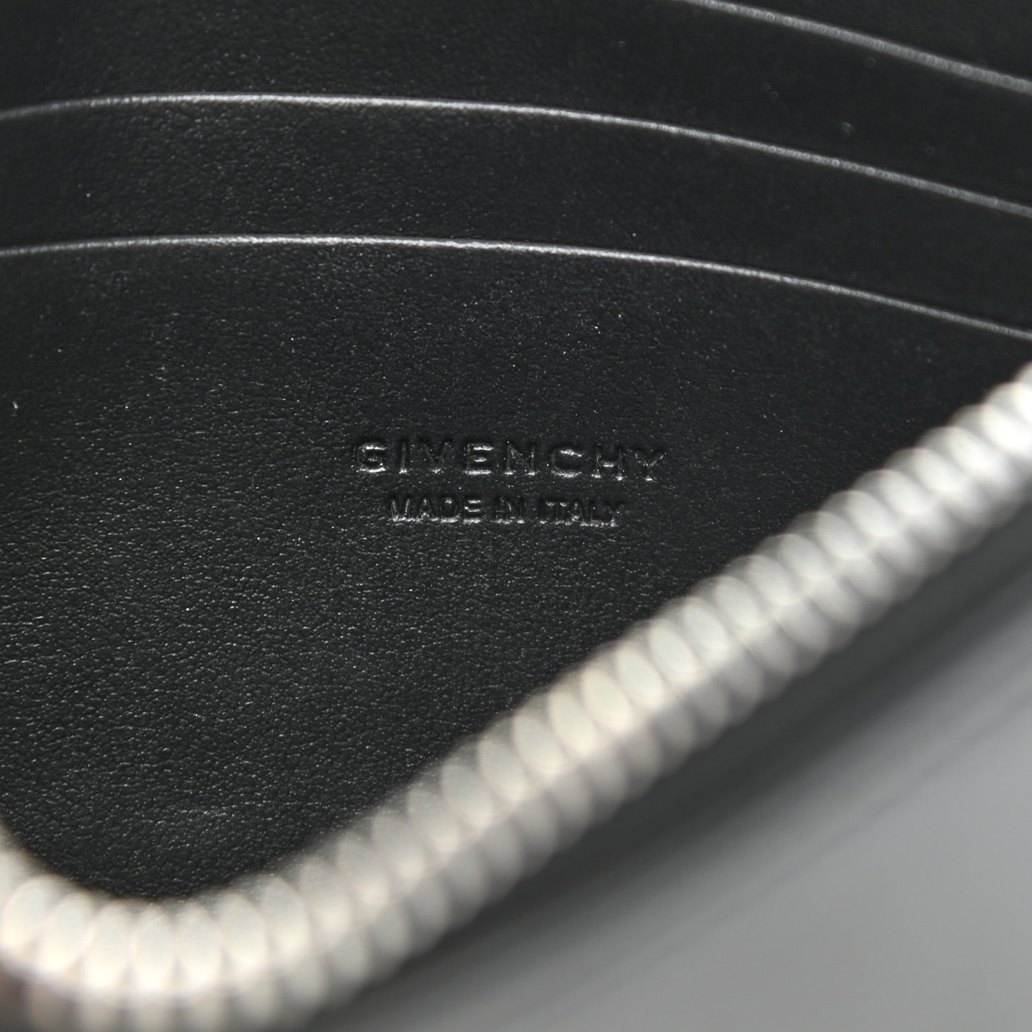 Smooth Calfskin Zip Wrislet Black