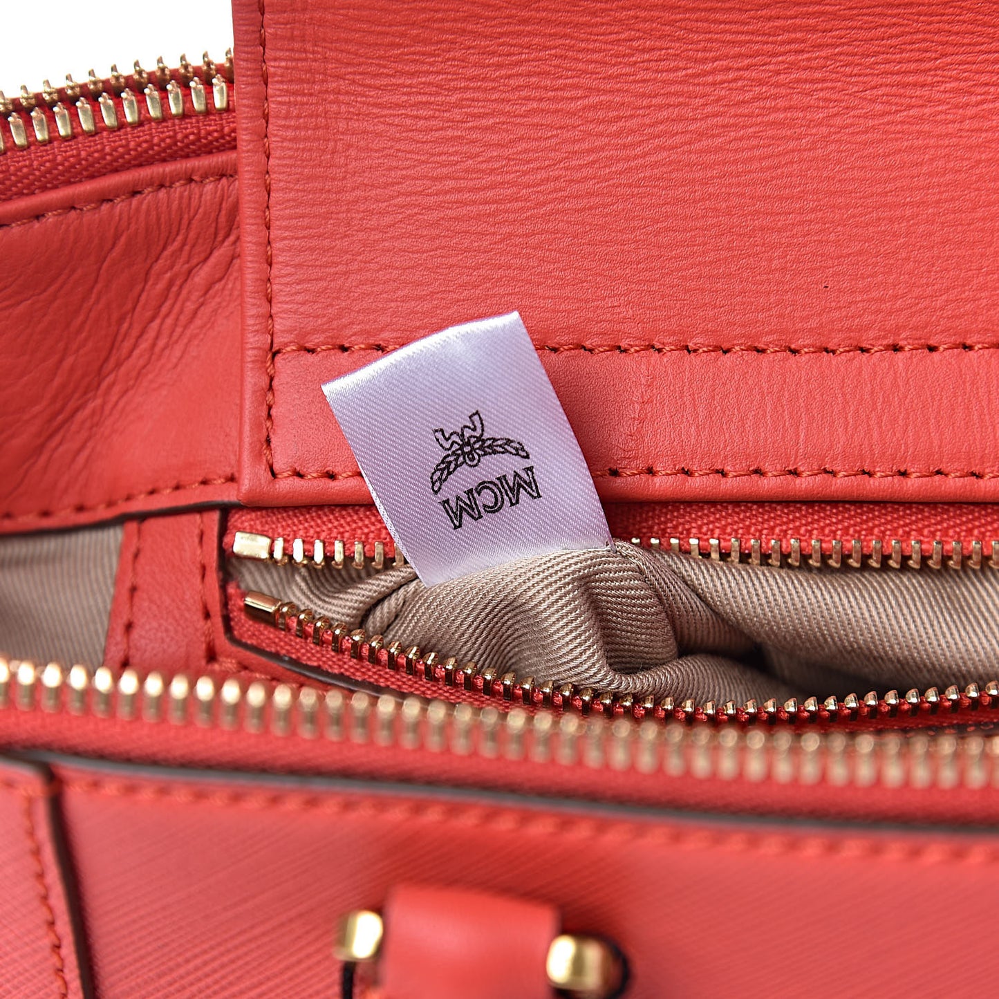 Saffiano Nuovo Tote Hot Coral