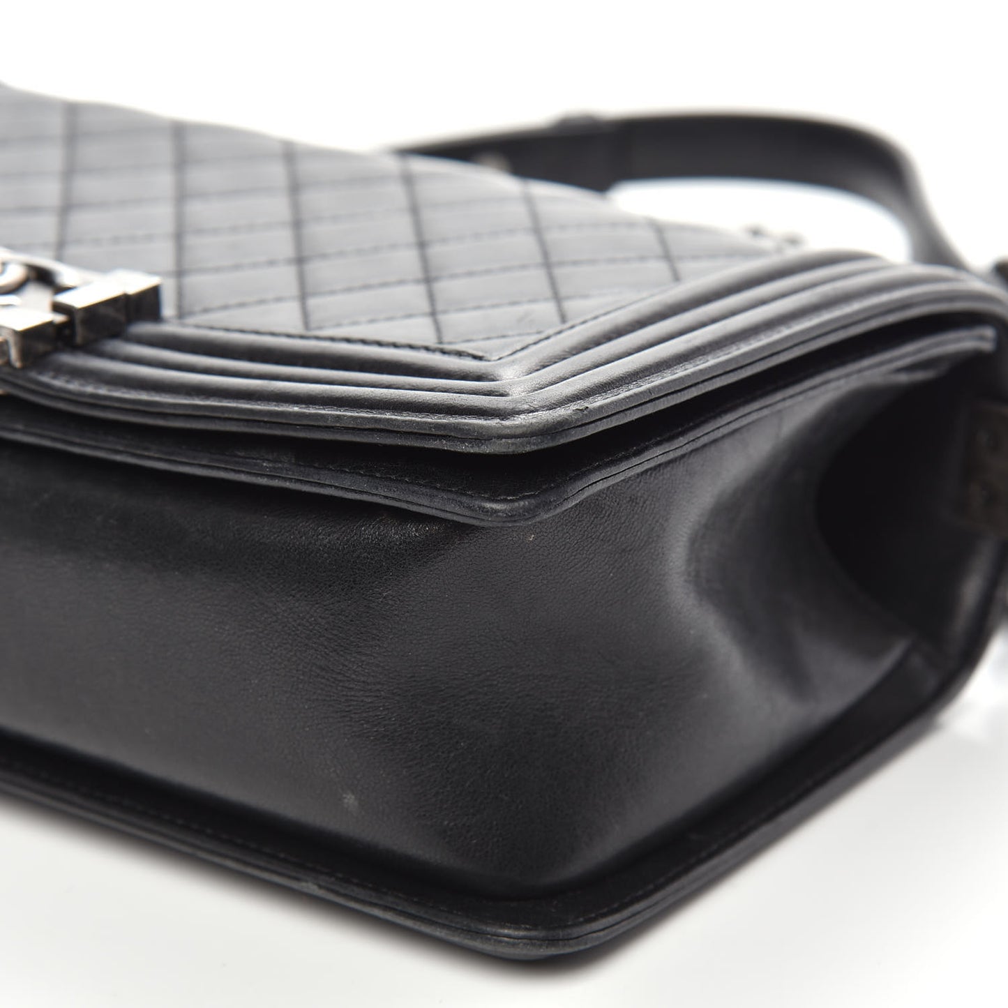 Lambskin Quilted Medium Boy Flap Black