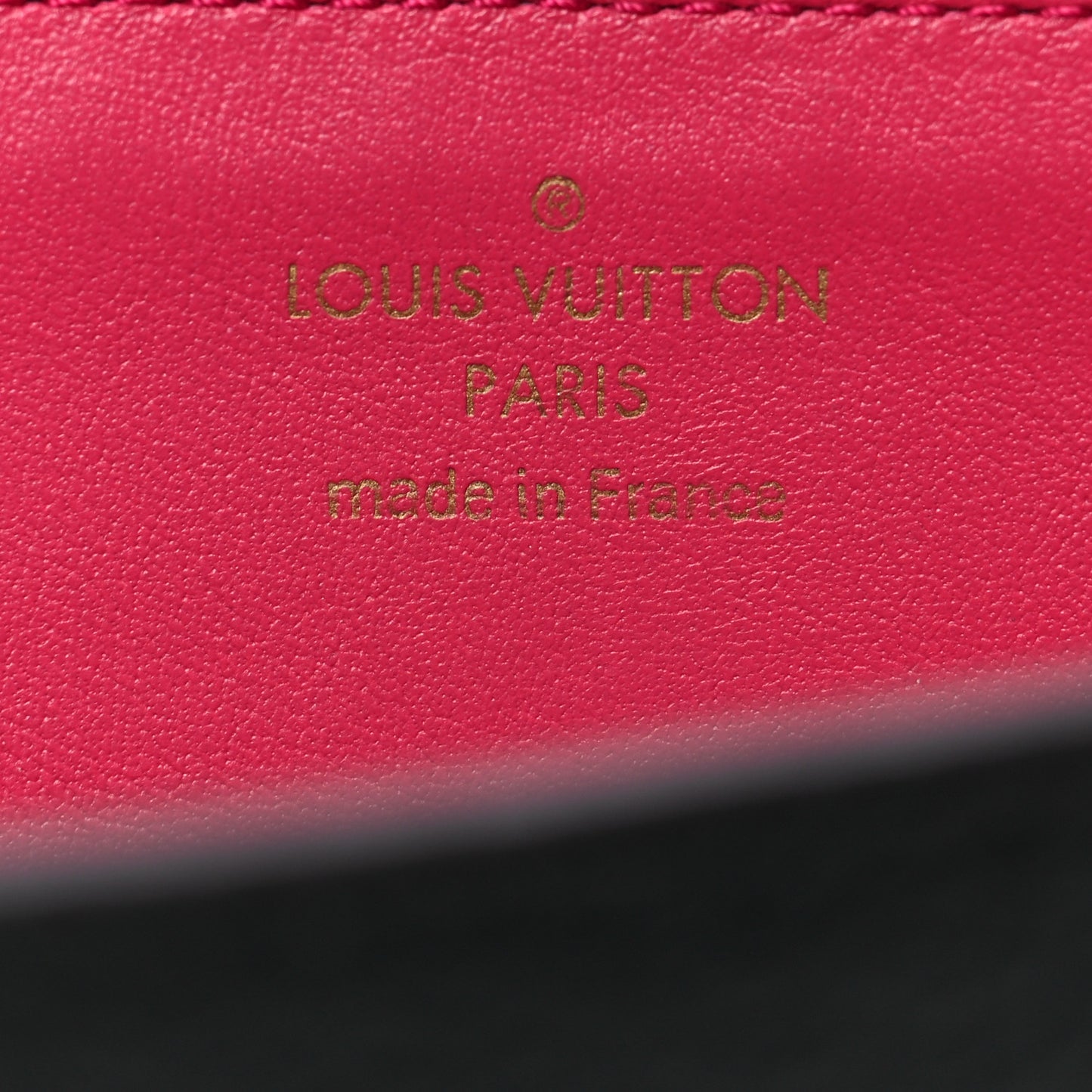 Taurillon Capucines Wallet Black