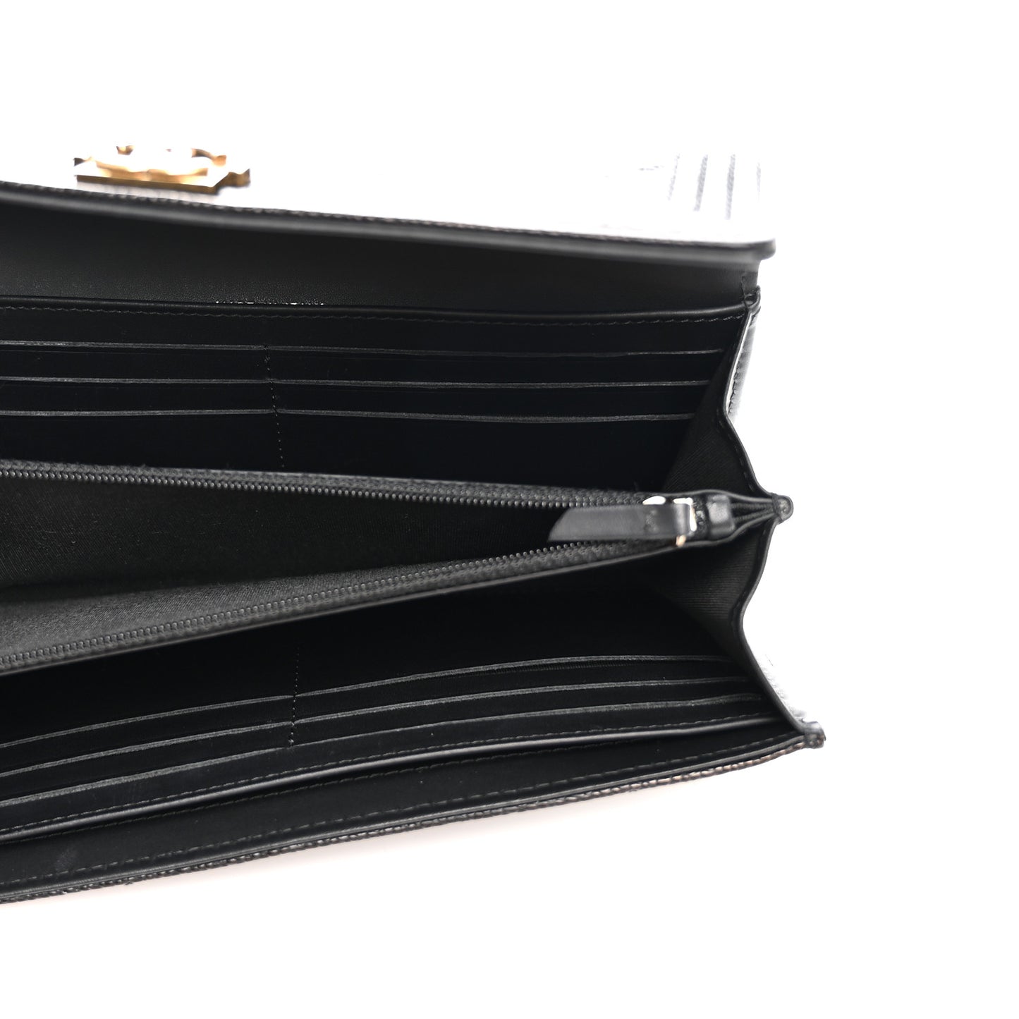 Caviar Quilted Large Boy Gusset Flap Wallet Black