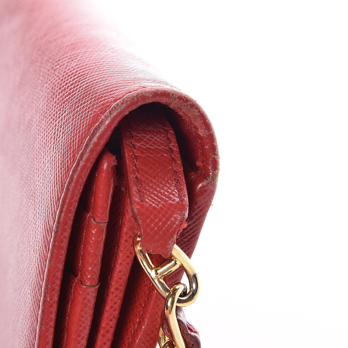 Saffiano Metal Oro Chain Wallet Fuoco
