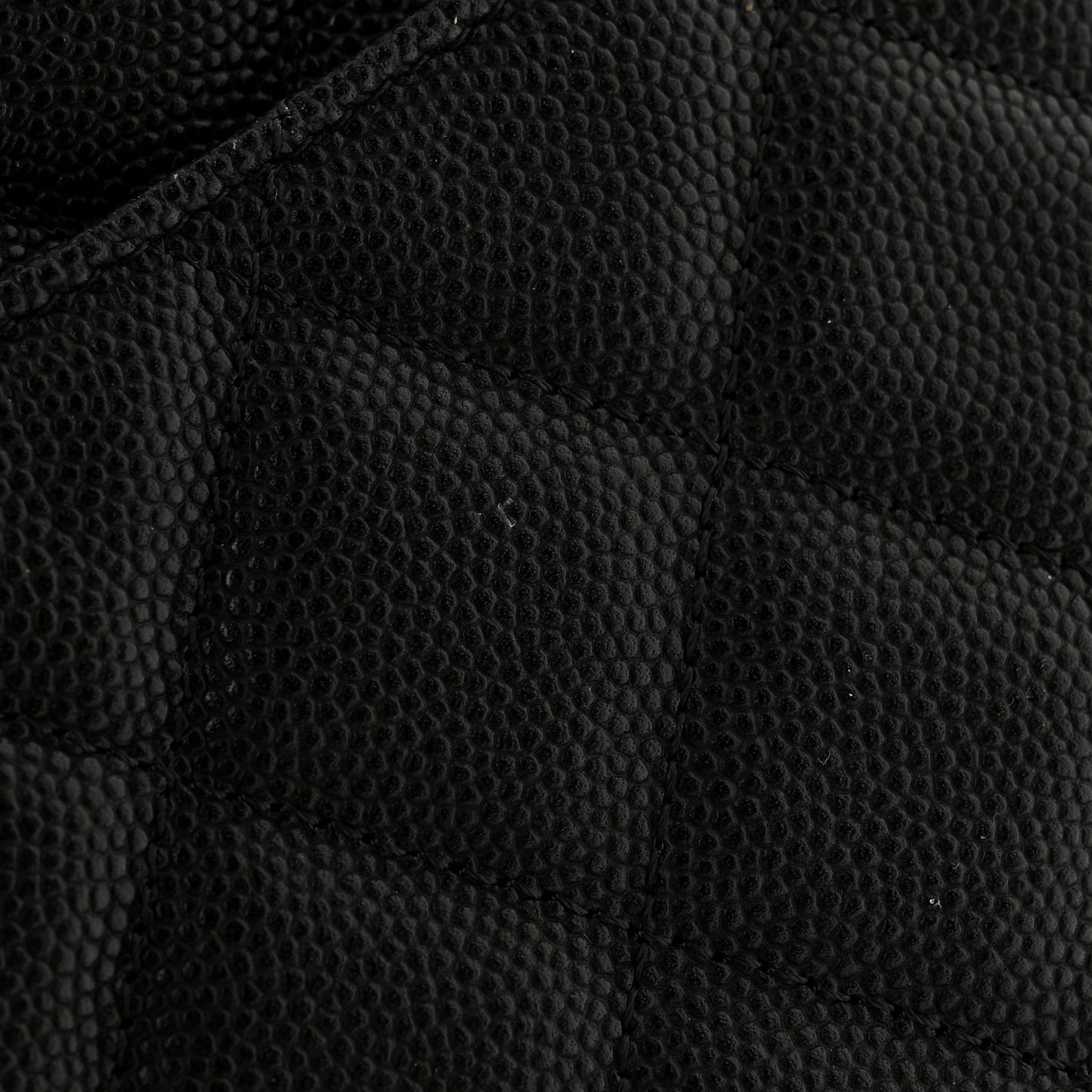 Caviar Quilted Medium Cosmetic Case Black