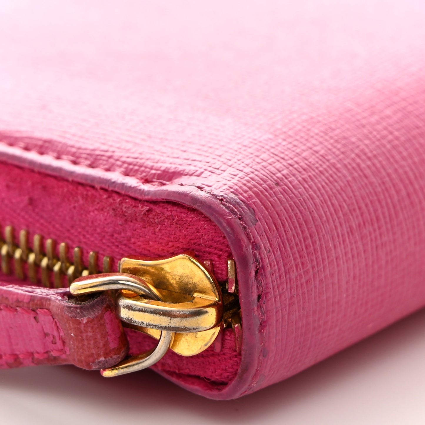 Vitello Elite Zip Around Wallet Ciclamino