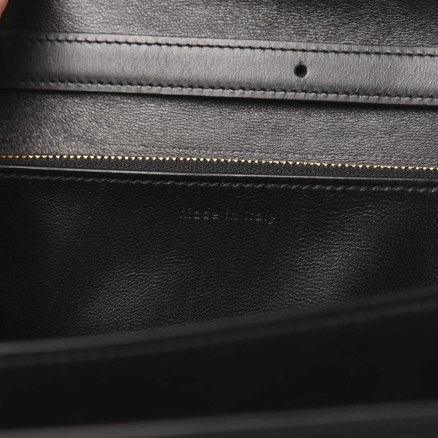 Box Calfskin Medium Classic Box Flap Bag Black