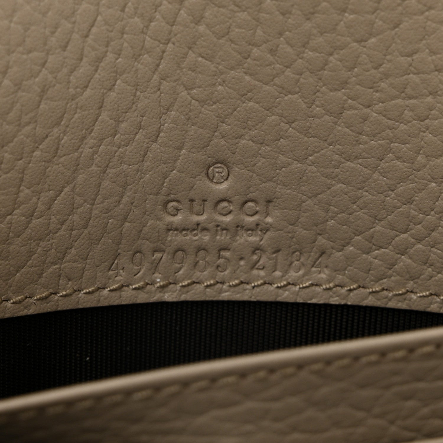Gucci GG Supreme Monogram Textured Dollar Calfskin Mini GG Marmont Chain Wallet Mystic White Oatmeal 6 of 10