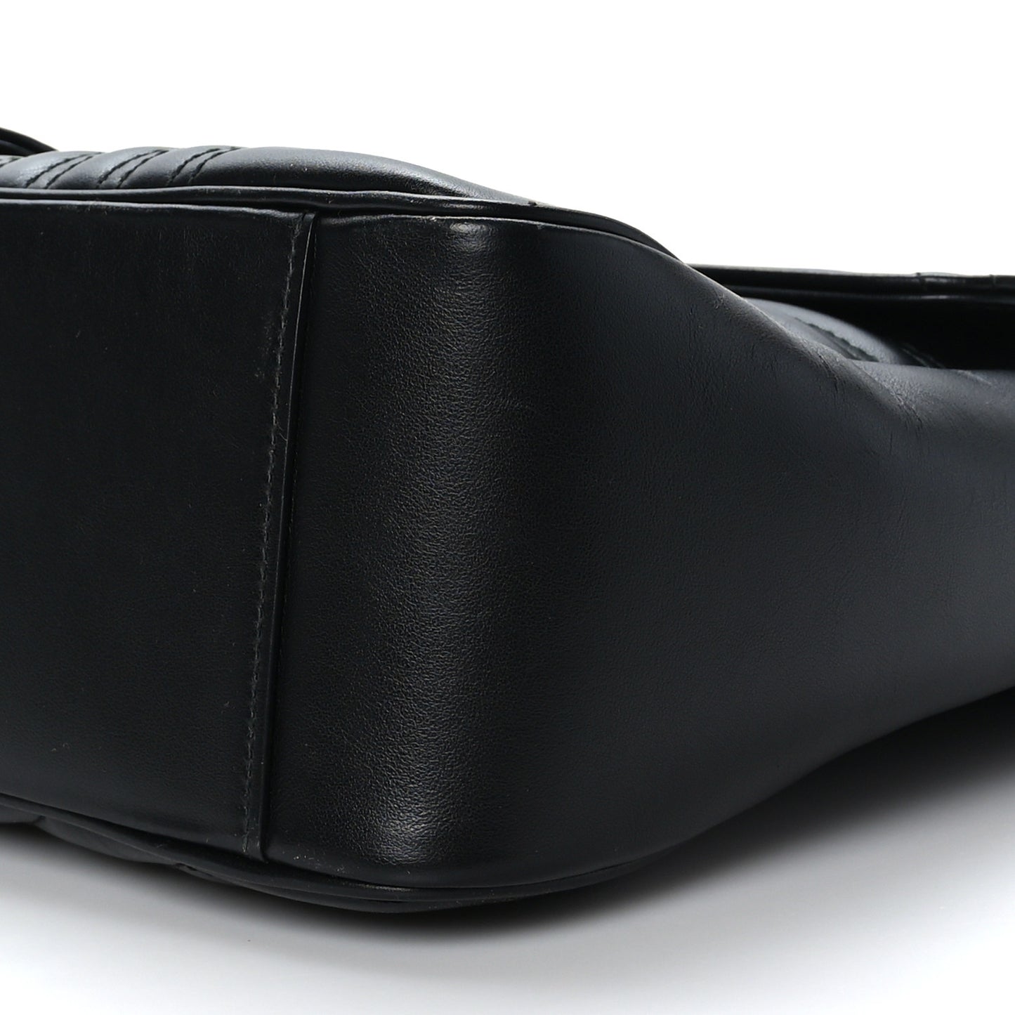 Calfskin Matelasse Large GG Marmont Shoulder Bag Black
