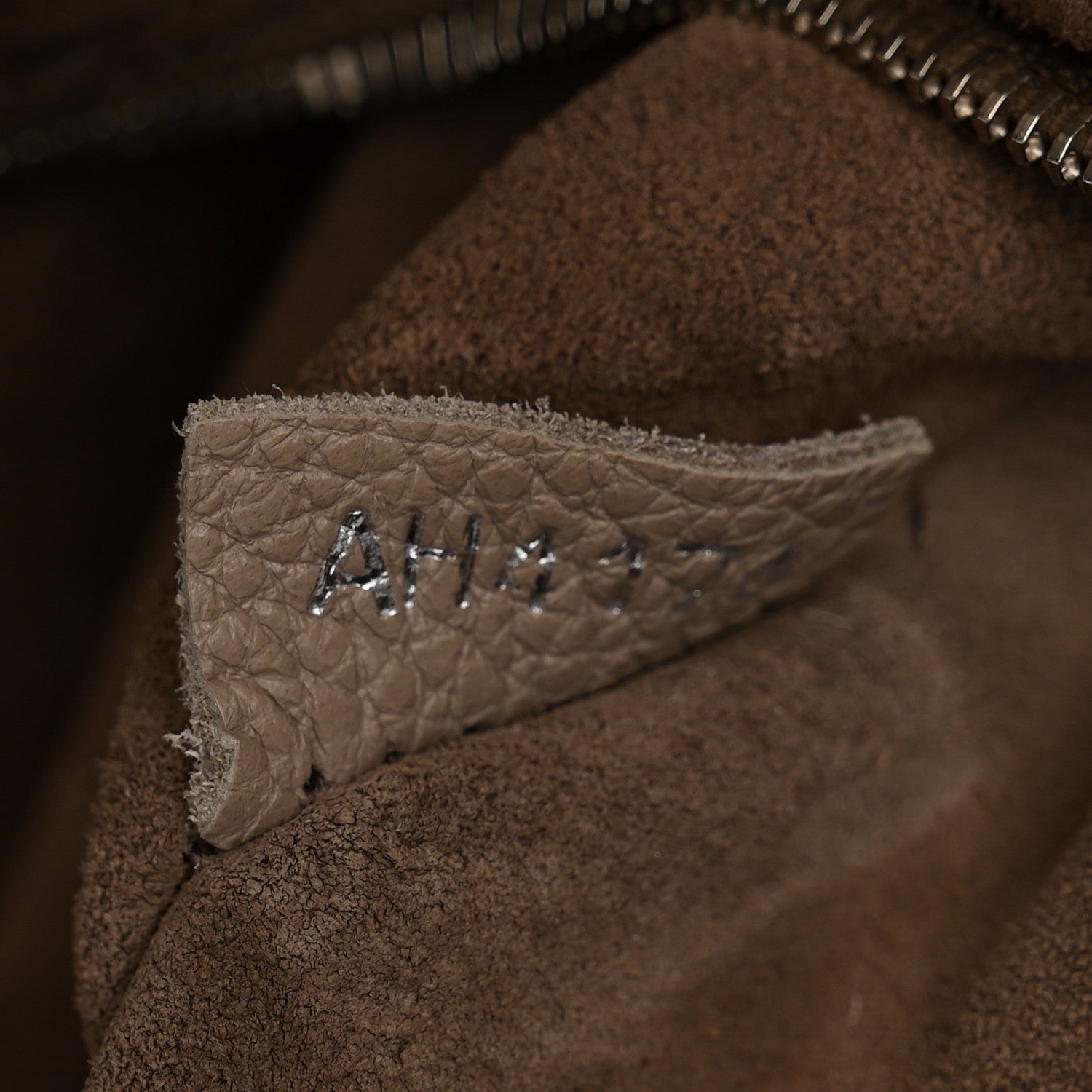 Louis Vuitton Veau Cachemire Soft Lockit PM Galet 7 of 14