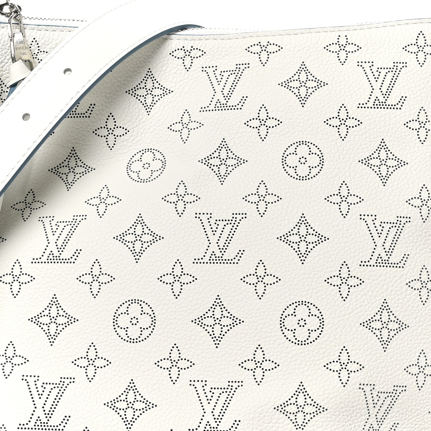Louis Vuitton Mahina Beaubourg Hobo MM Snow 4 of 6