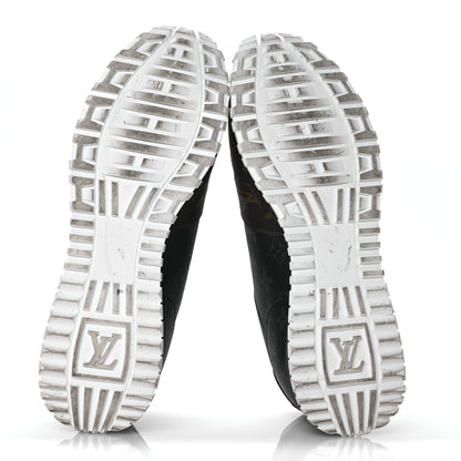 Louis Vuitton Monogram Mix Mens Run Away Sneakers 10 Ebene 6 of 8