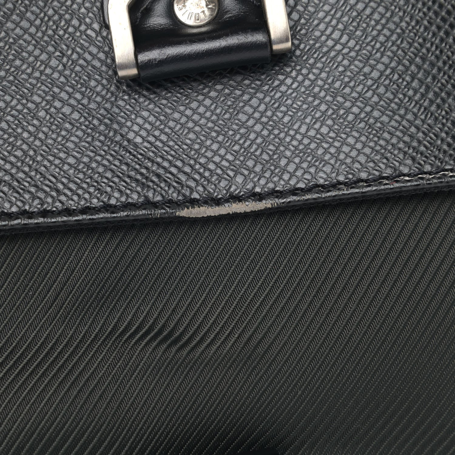 Louis Vuitton Taiga Dersou Messenger Bag Ardoise 15 of 17