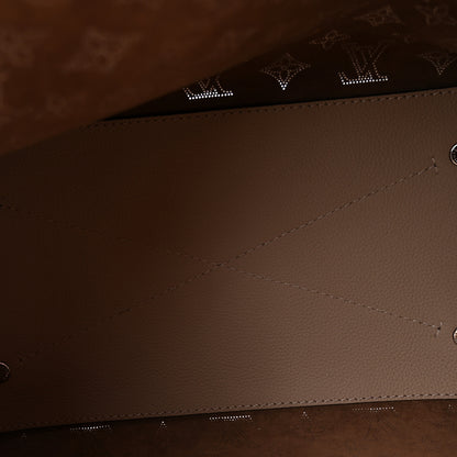 Louis Vuitton Mahina Carmel Hobo Galet 5 of 9