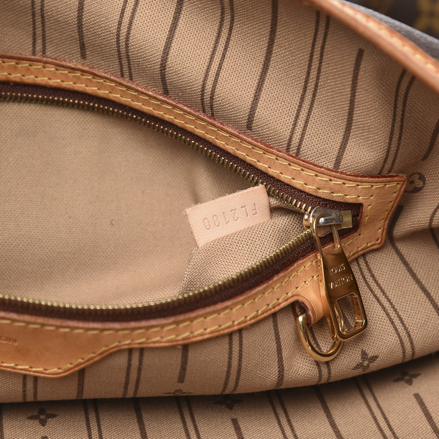 Louis Vuitton Monogram Delightful GM 7 of 16