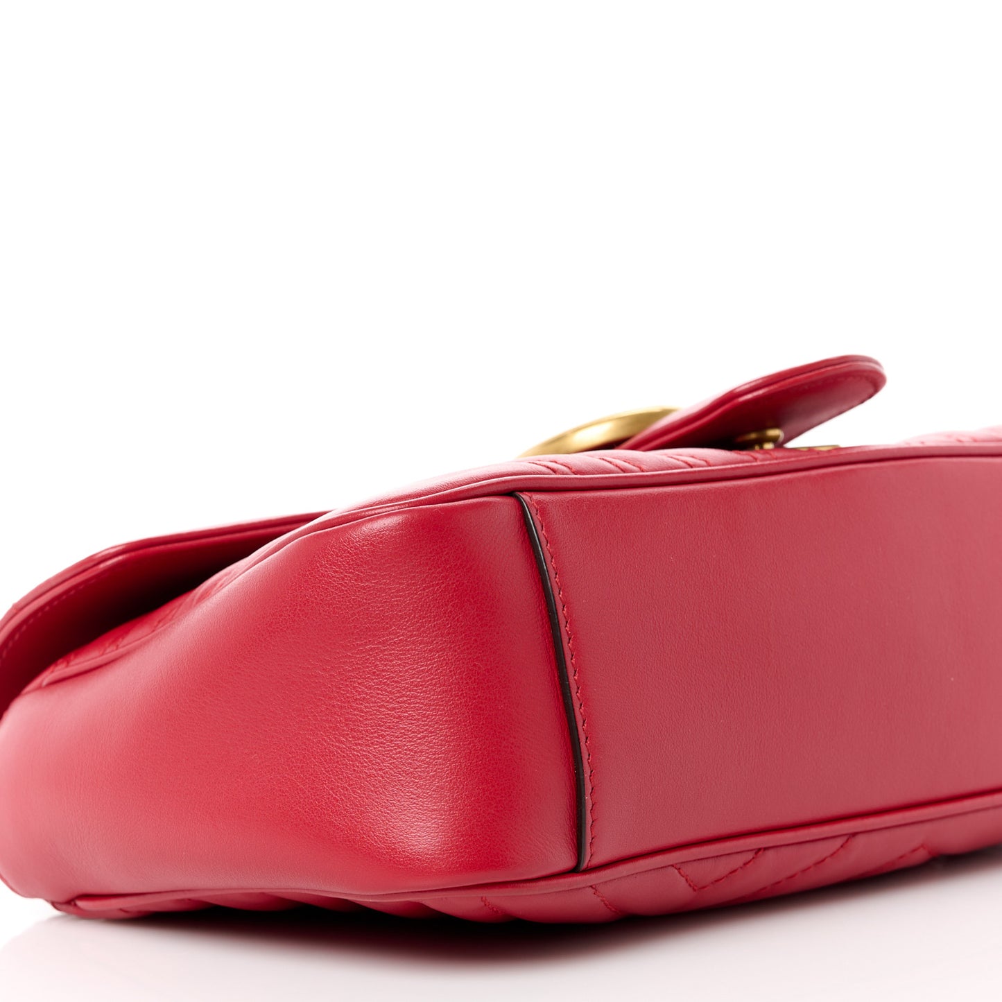 Calfskin Matelasse Small GG Marmont Shoulder Bag Hibiscus Red