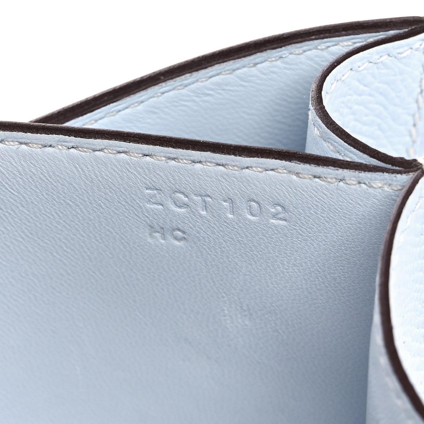 Epsom Constance 24 Bleu Brume