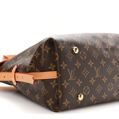Louis Vuitton Monogram Carryall MM 8 of 9