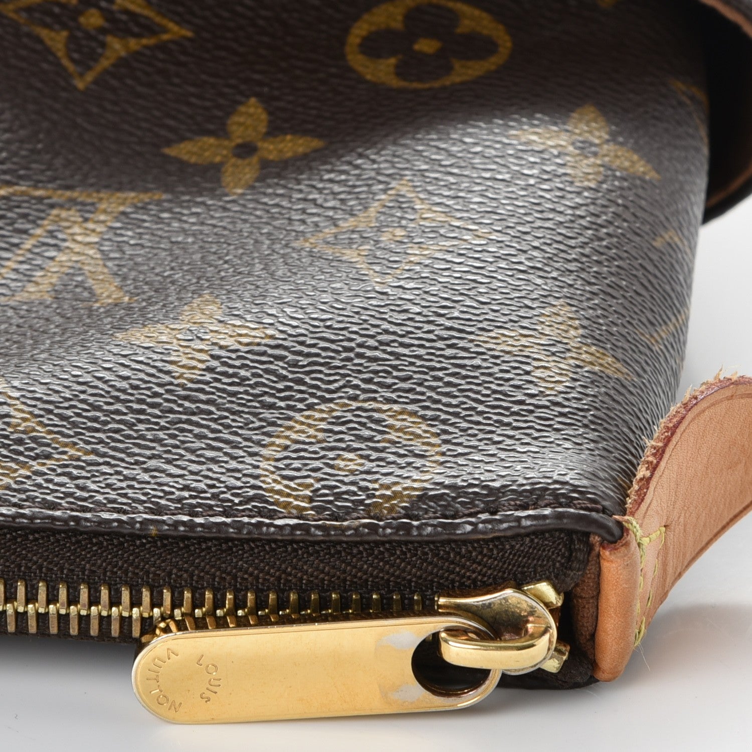 Louis Vuitton Monogram Totally MM 8 of 8