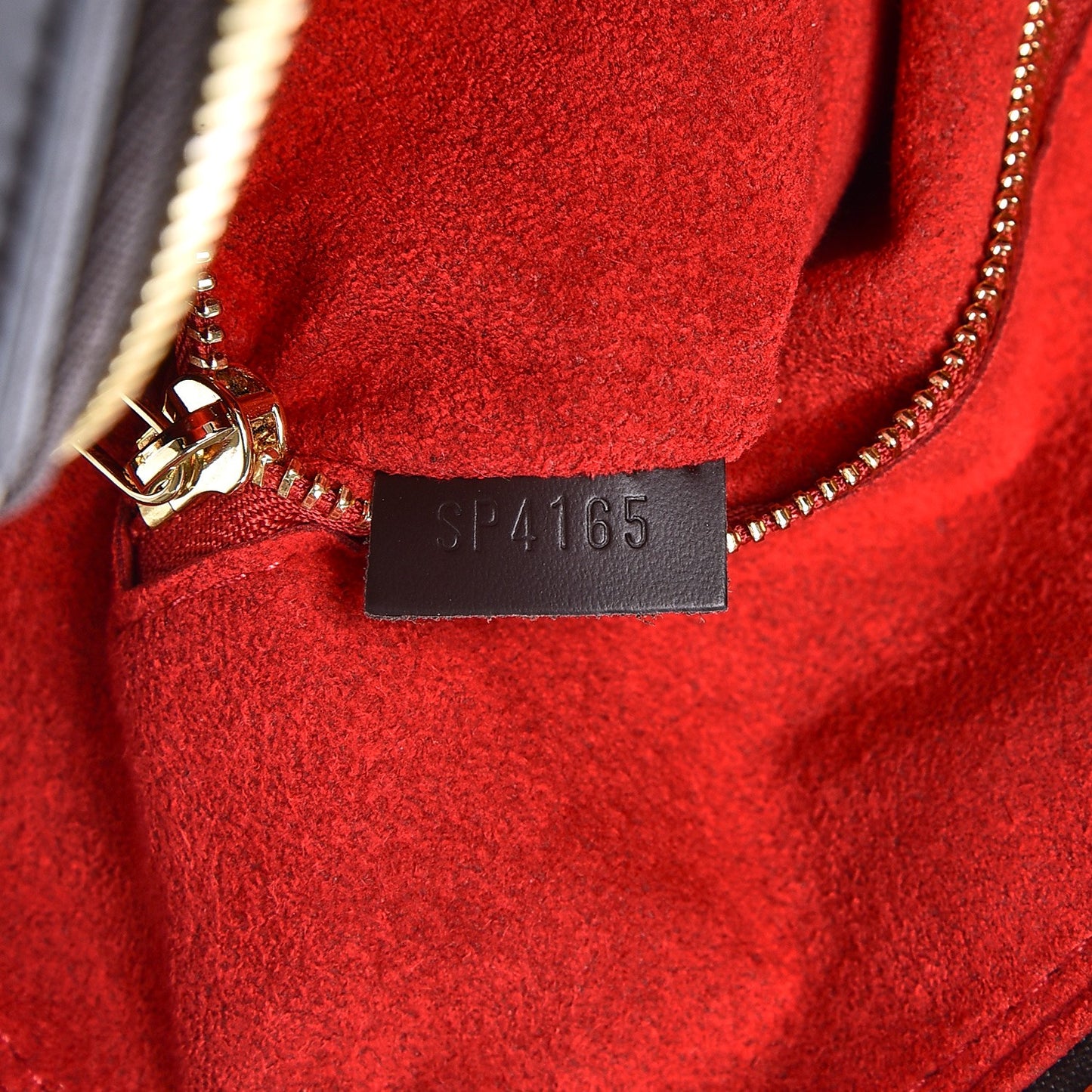 Damier Ebene Mews