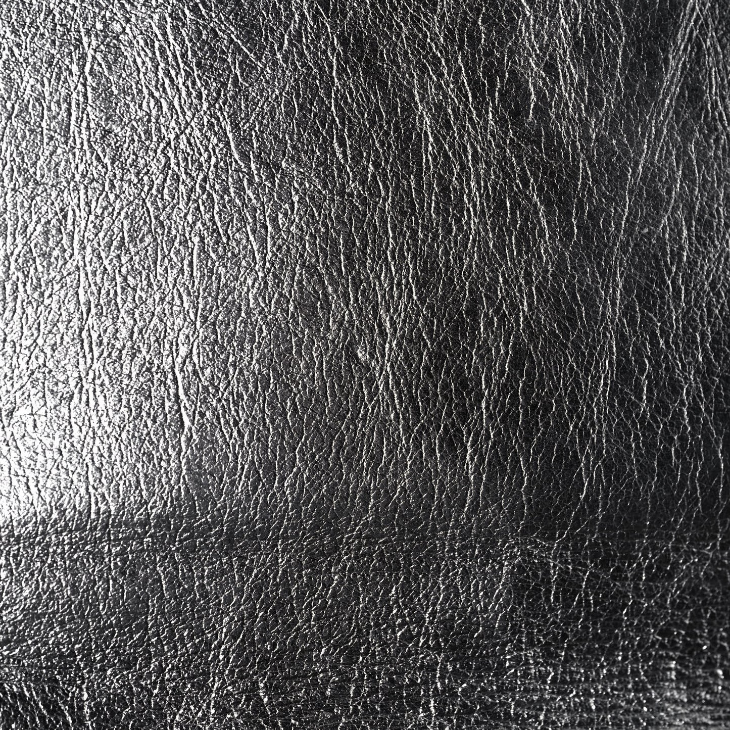 Metallic Crinkled Calfskin Belle de Jour Chain Clutch Silver