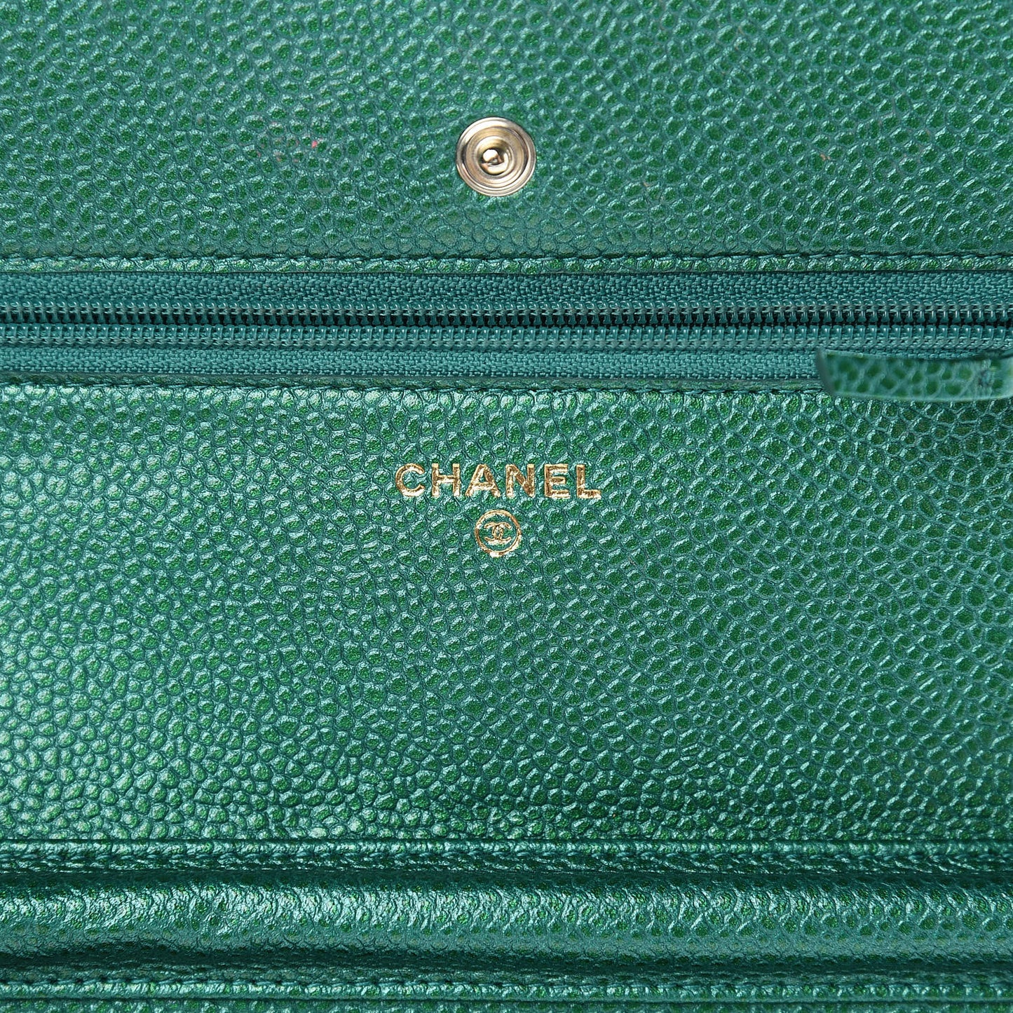 Metallic Caviar Quilted Wallet On Chain WOC Green