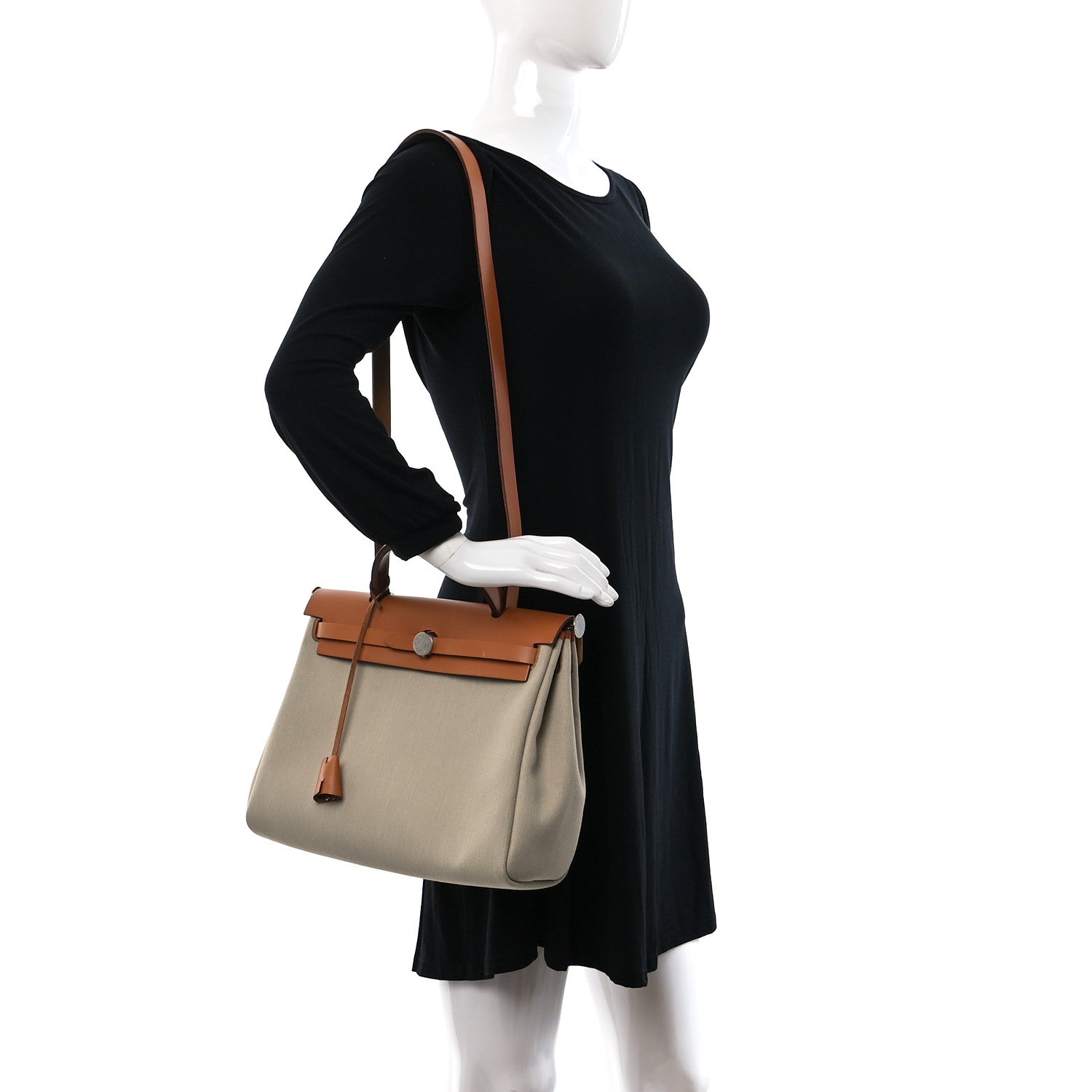Hermes Military Toile Vache Hunter Herbag Zip Retourne 31 PM Beton Naturel 3 of 10