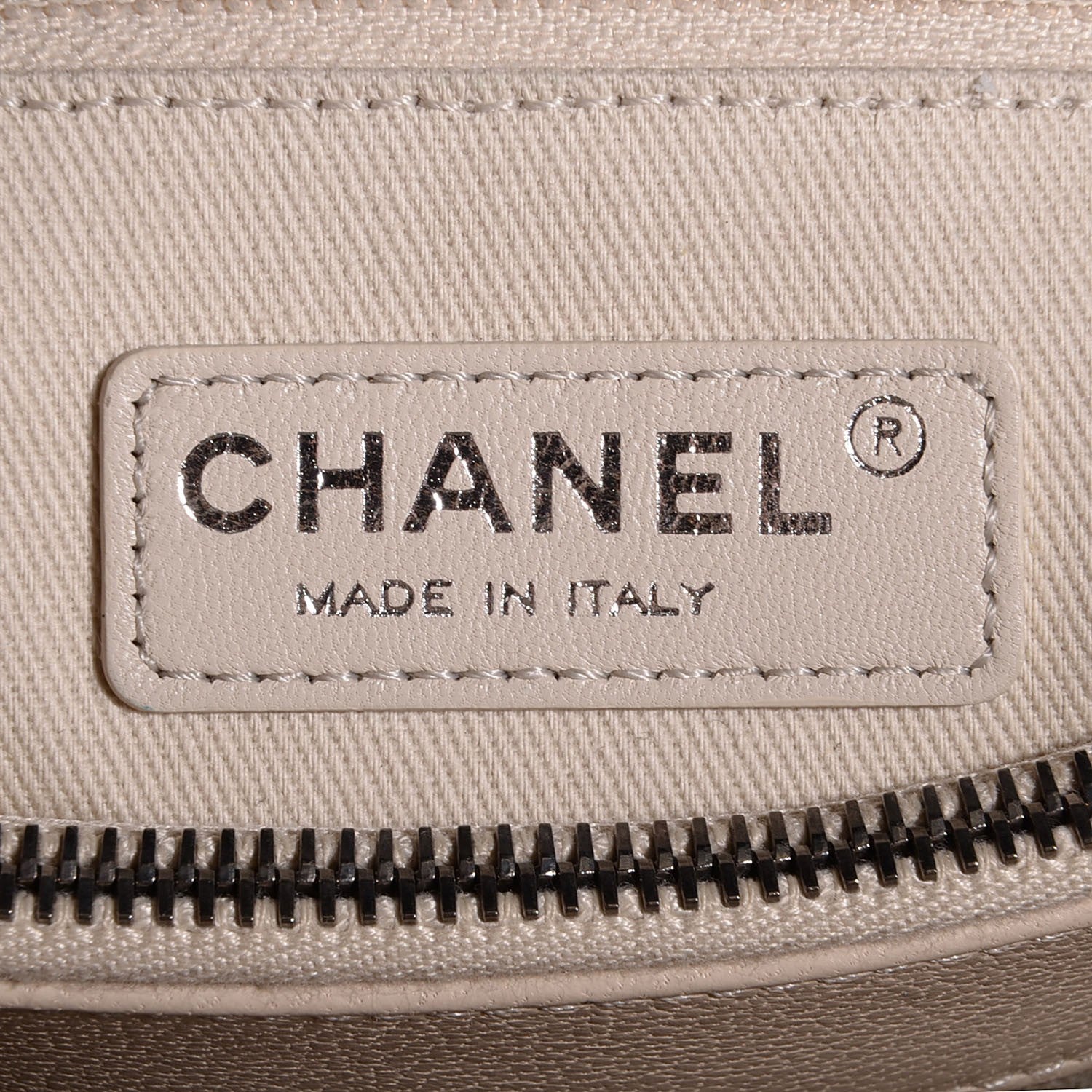 Chanel Shiny Lambskin Quilted Medium Burgundy Rocks Flap Black 7 of 9