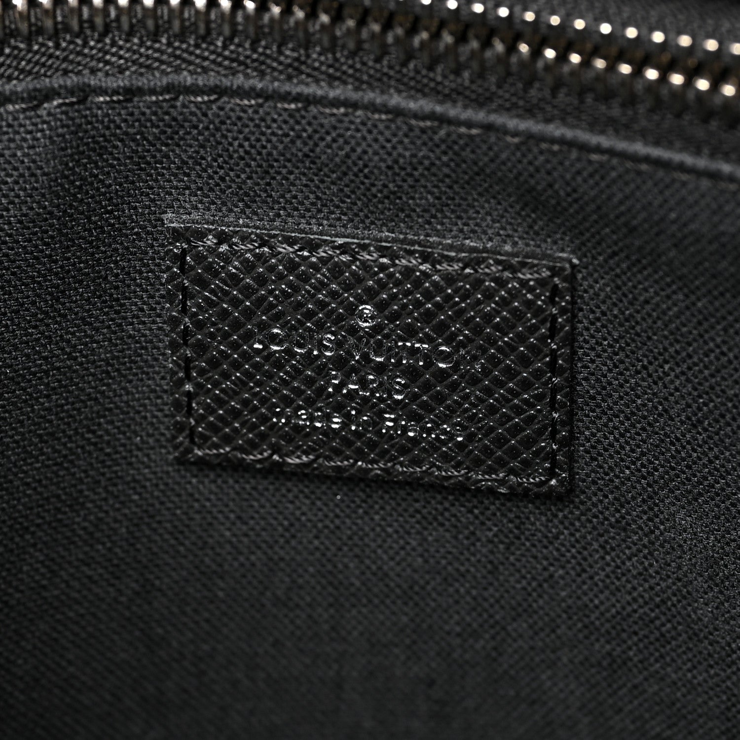 Louis Vuitton Taiga Roman PM Messenger Black 6 of 11