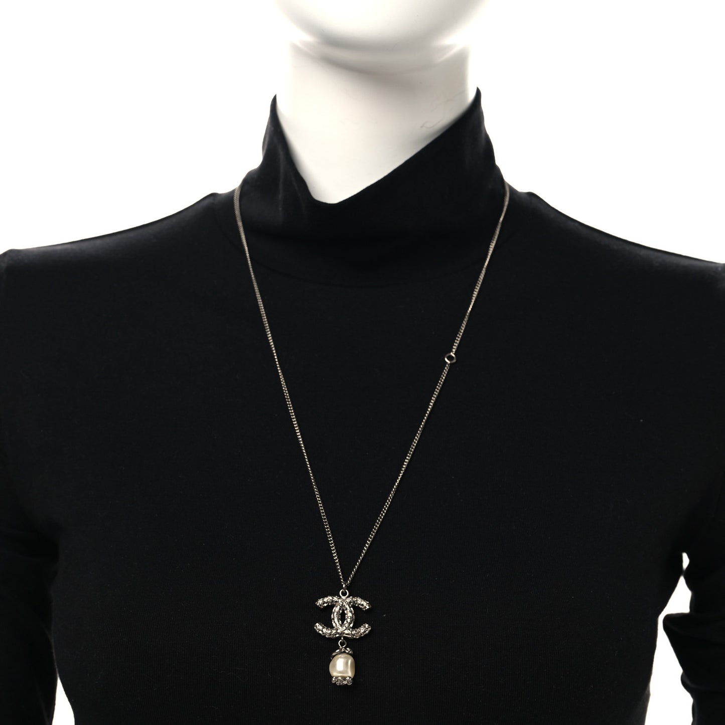 Pearl Twisted CC Drop Necklace Silver