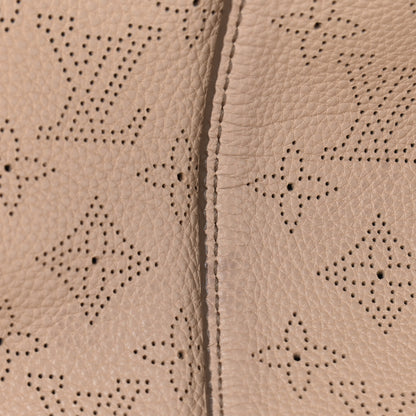 Louis Vuitton Mahina Selene MM Sandy 14 of 15