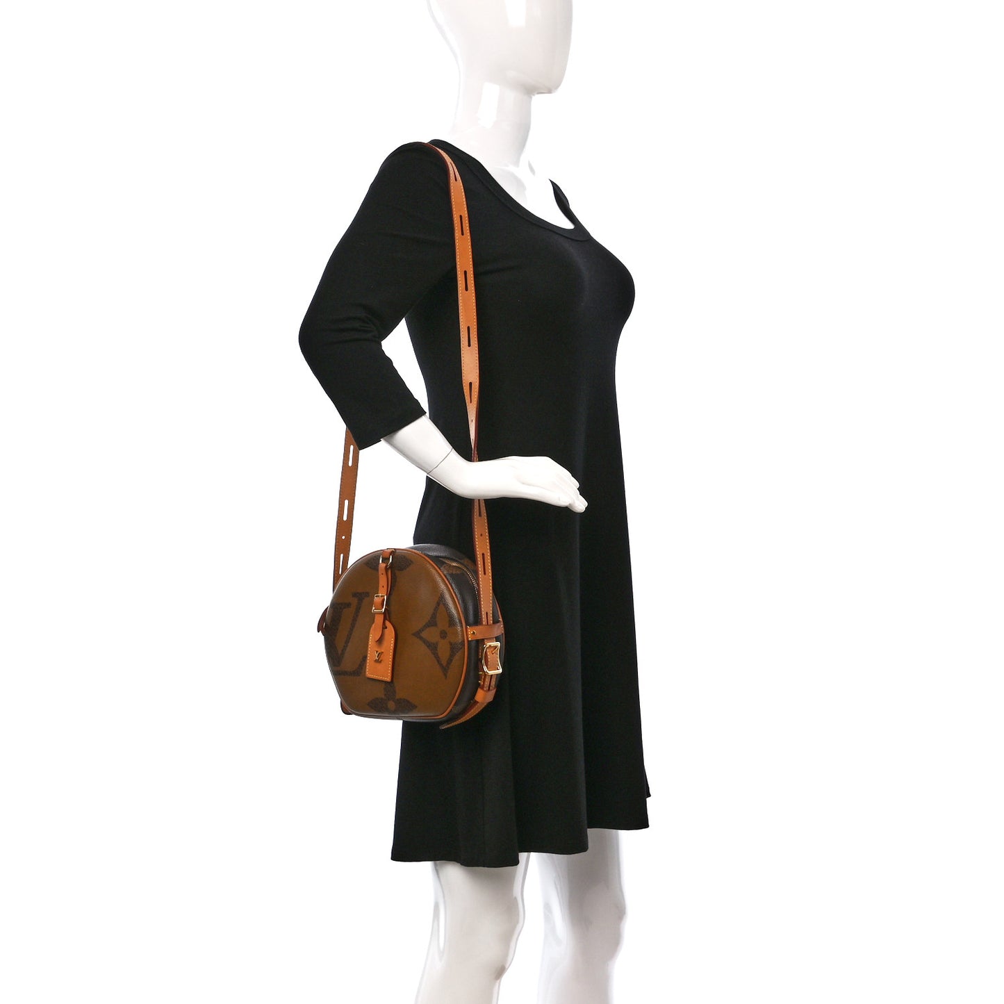 Reverse Monogram Giant Boite Chapeau Souple