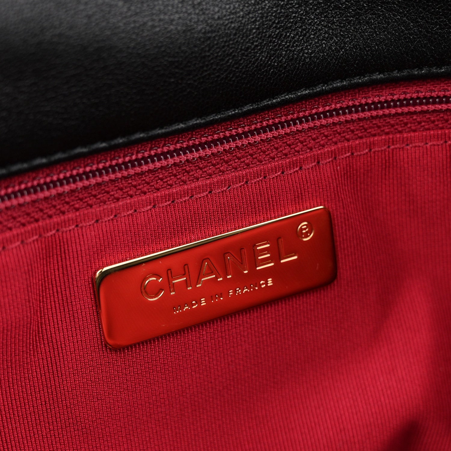 S*A様 CHANEL ストライプ 超大判ブランケット 黒/赤 Chanel Patent Calfskin Quilted Bi-Color Medium Double Flap Black