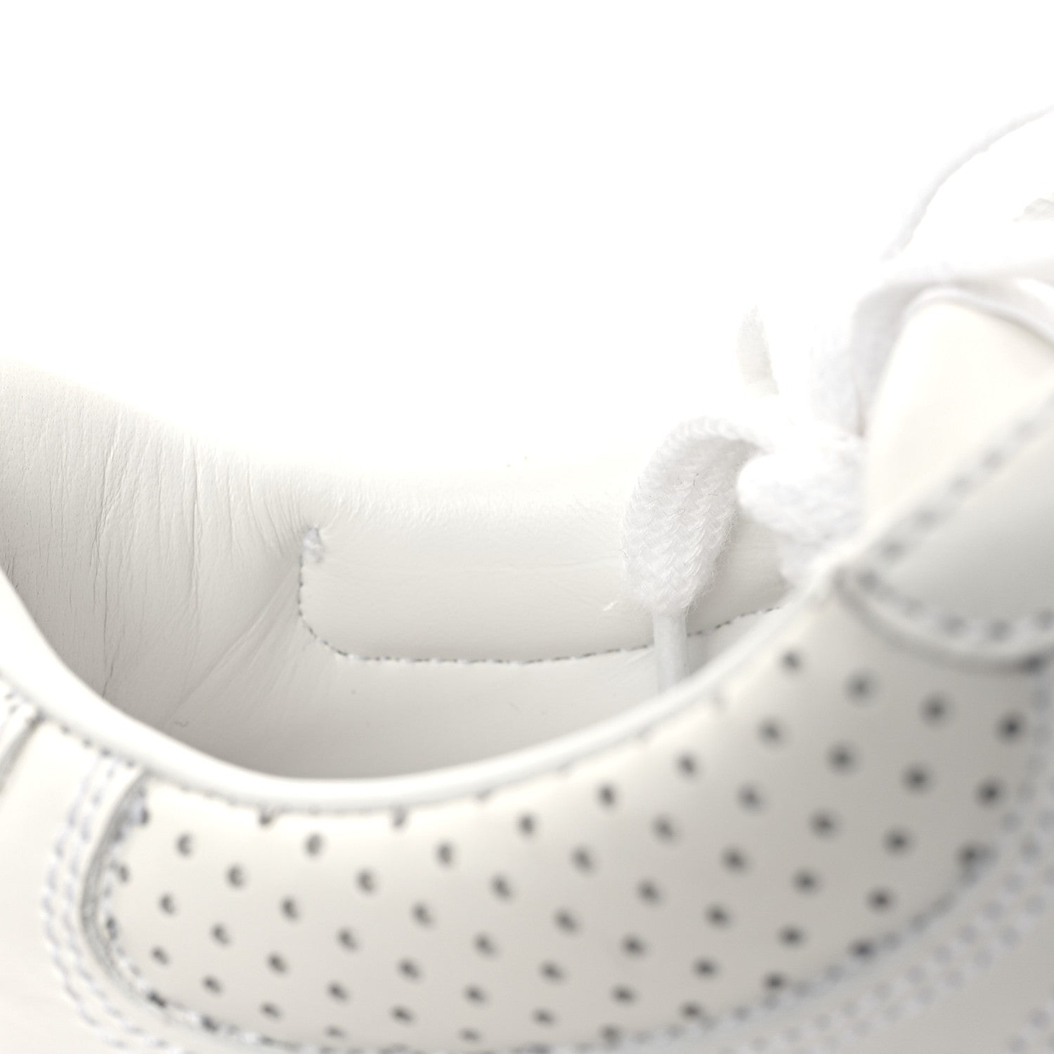 Gucci Calfskin GG Tennis Embossed Perforated Womens Platform 55mm Sneakers 38 Great White 11 of 11