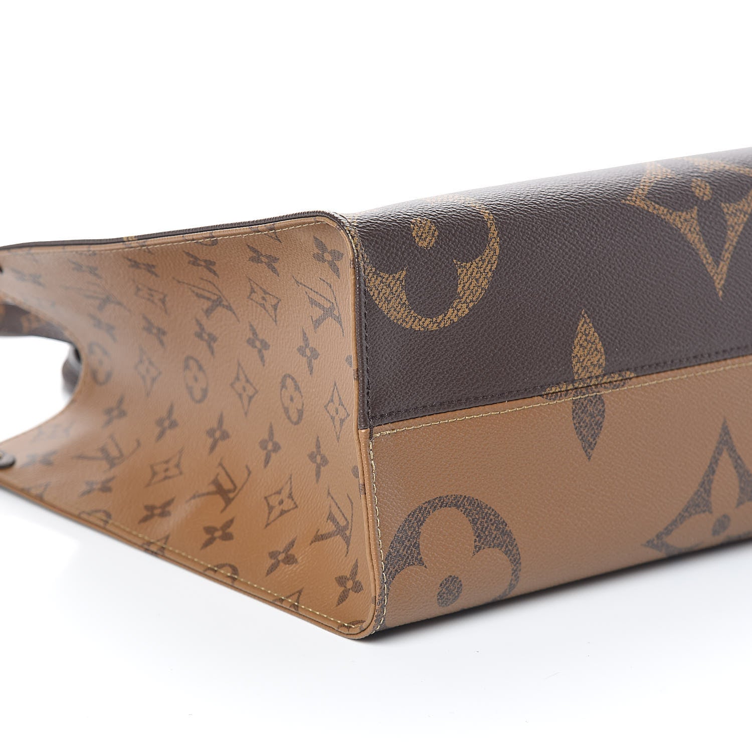 Louis Vuitton Reverse Monogram Giant Onthego MM 8 of 9