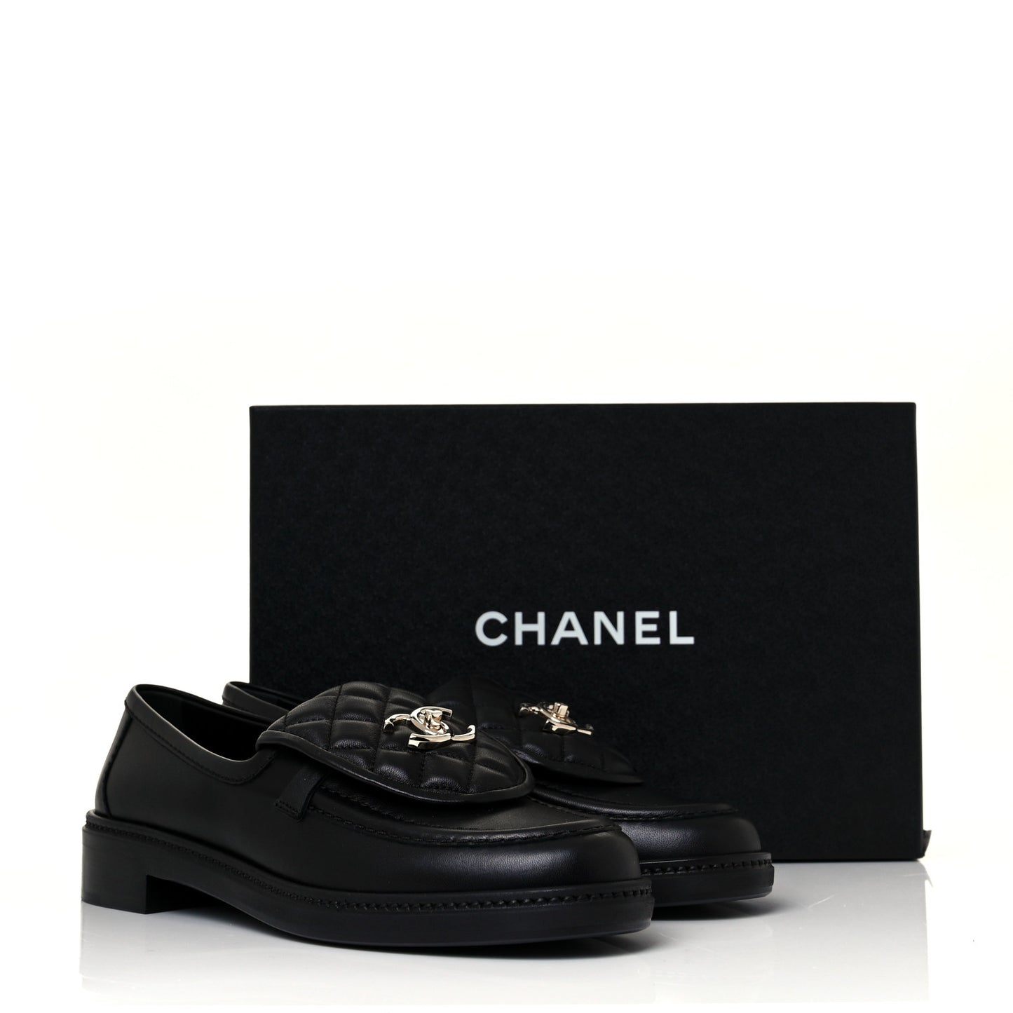 Lambskin Quilted CC Turnlock Loafers 39 Black