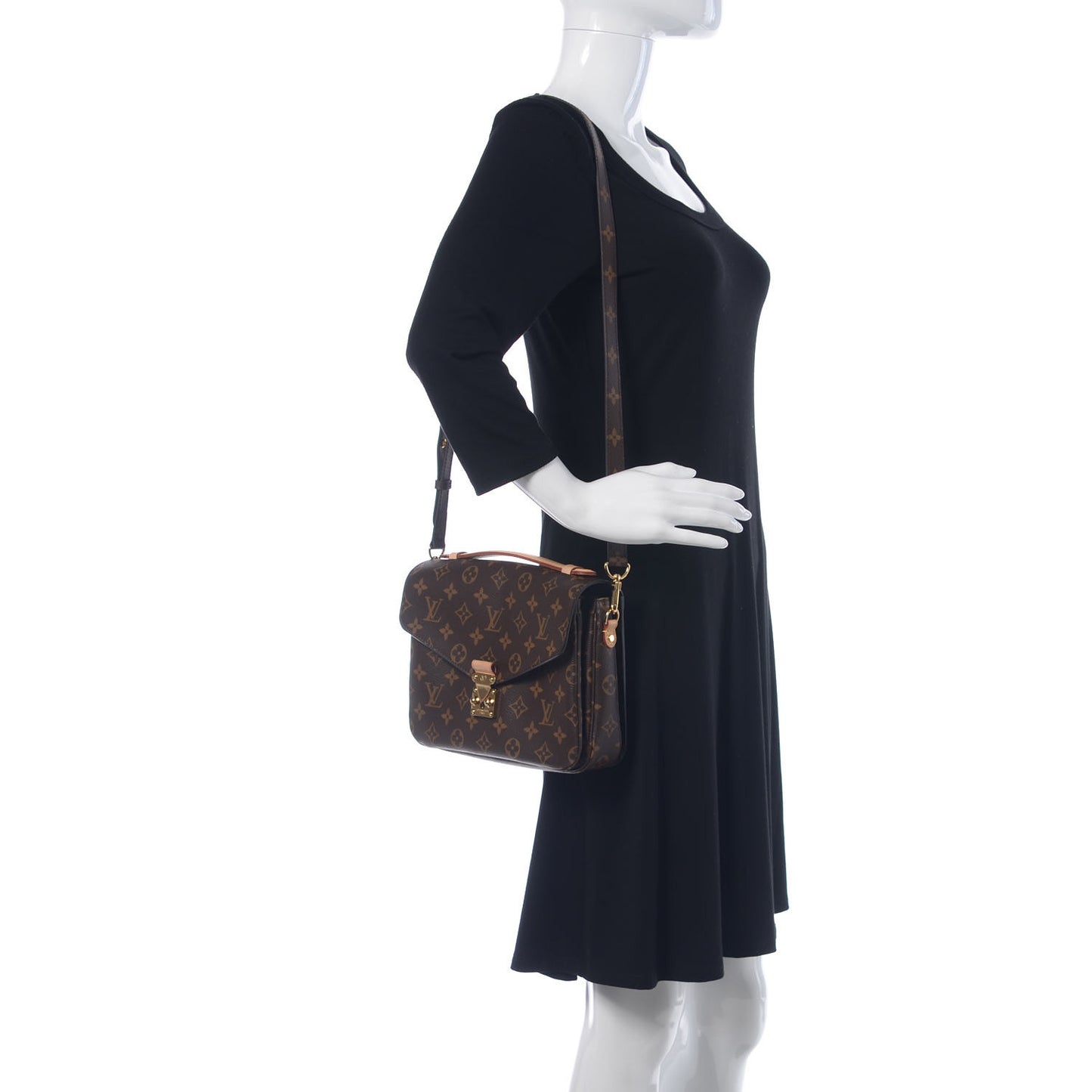Monogram Pochette Metis