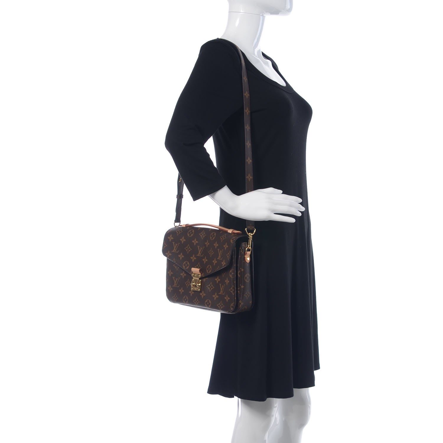 Louis Vuitton Monogram Pochette Metis 2 of 9