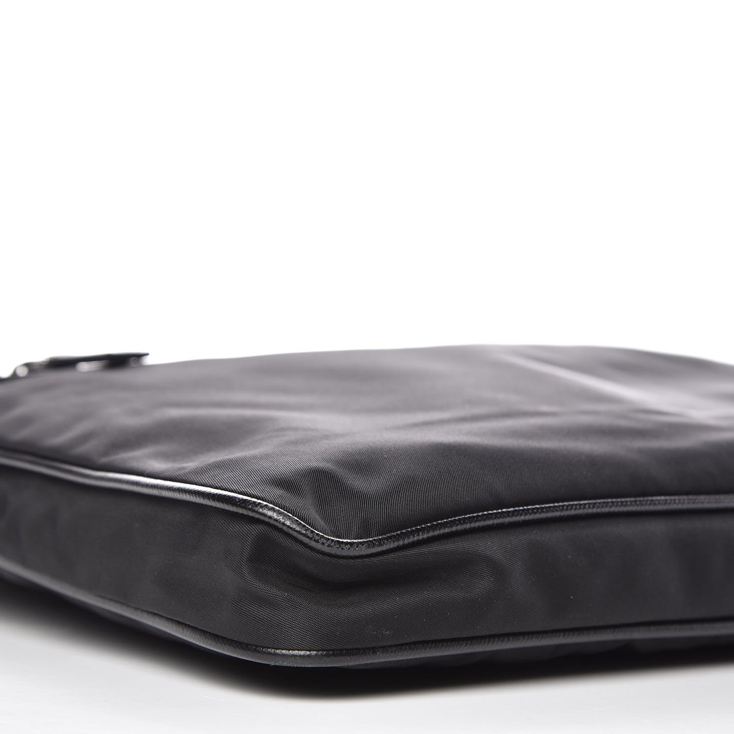 Nylon Flat Messenger Bag Black