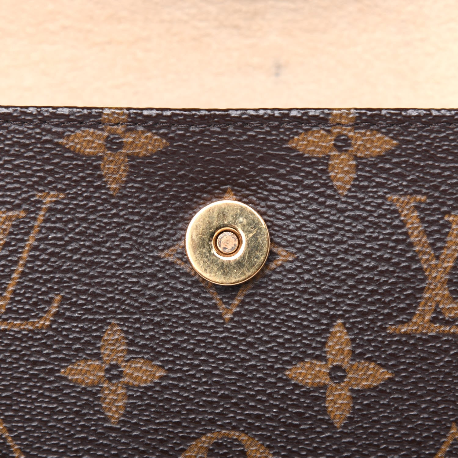 Louis Vuitton Monogram Pochette Florentine S 11 of 29