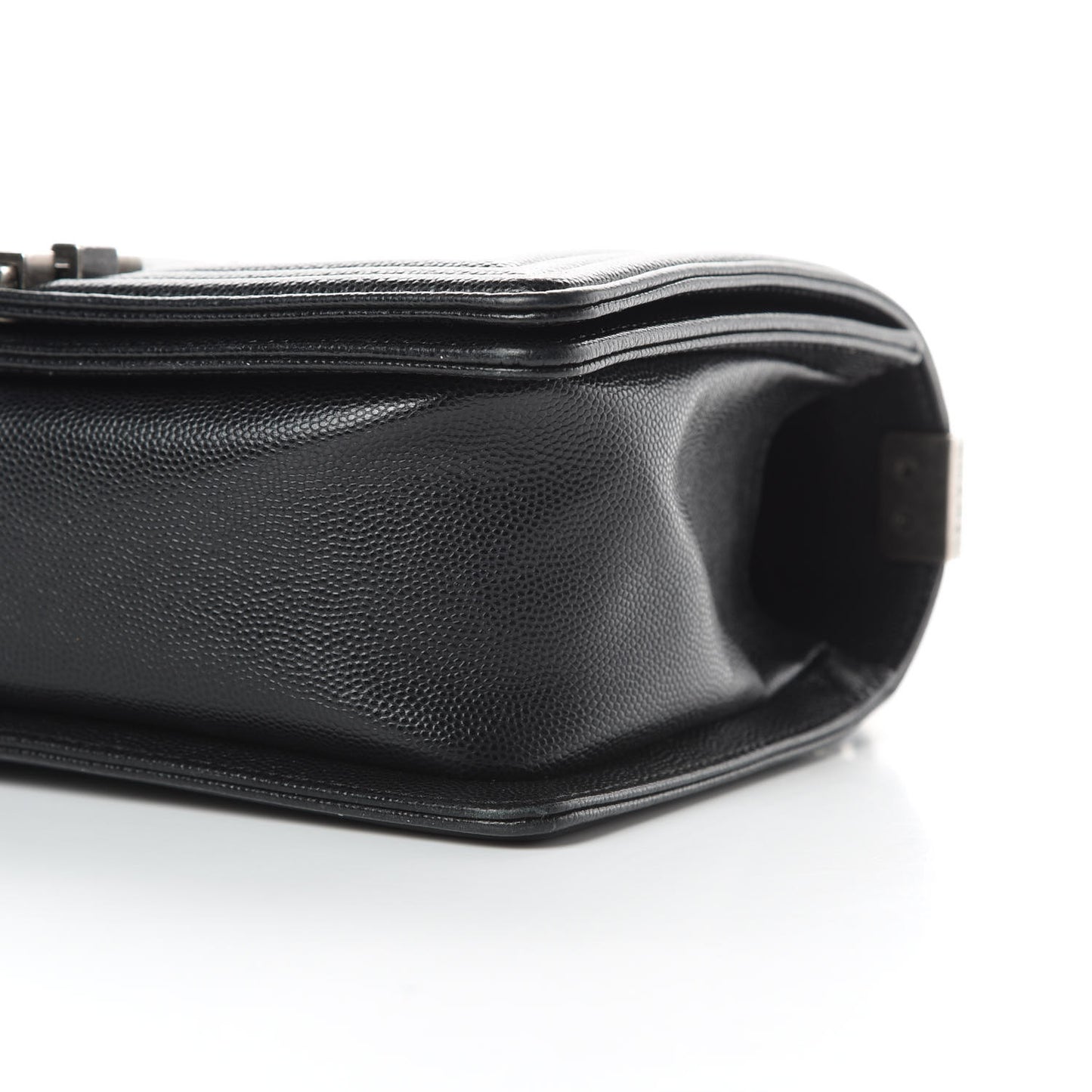 Caviar Quilted Medium Boy Flap Black