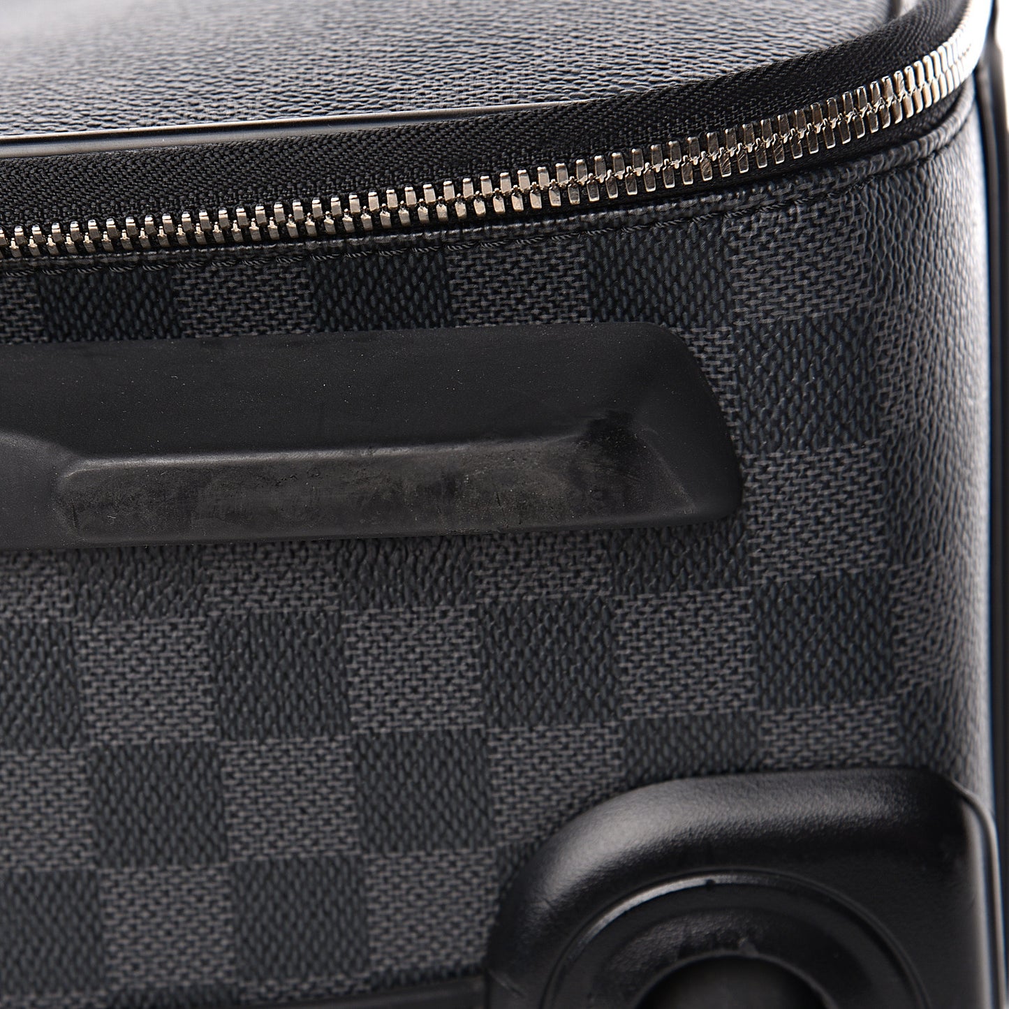 Damier Graphite Pegase 55