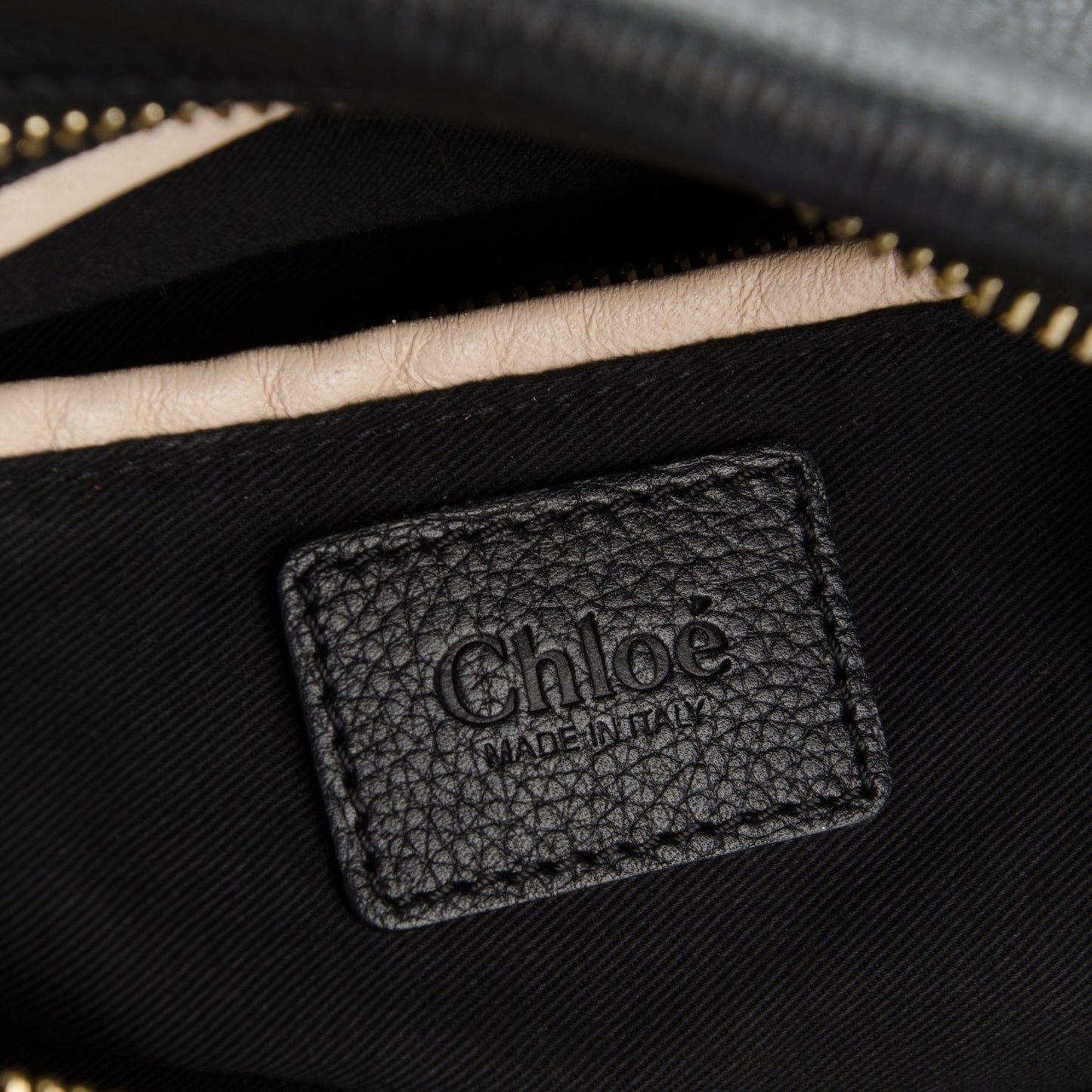 Calfskin Medium Paraty Black