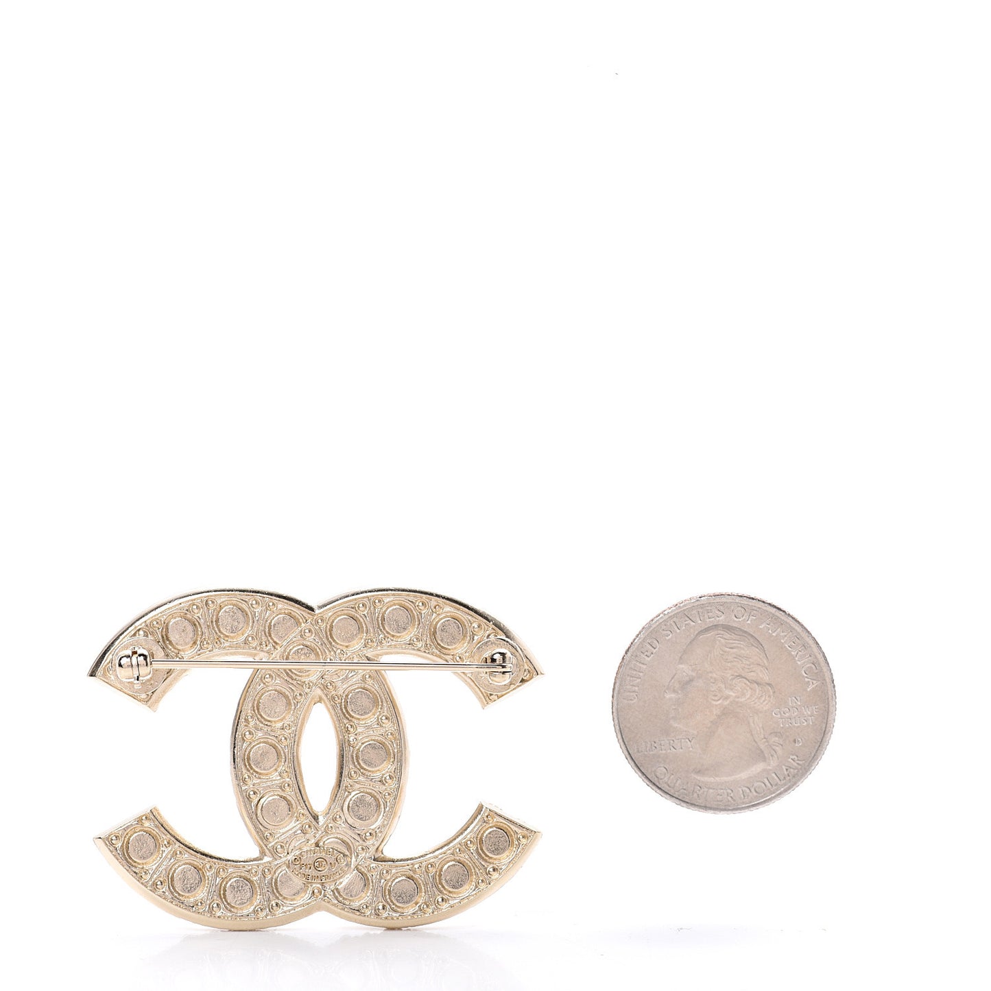Metal Crystal Graduated Pearl CC Brooch Gold