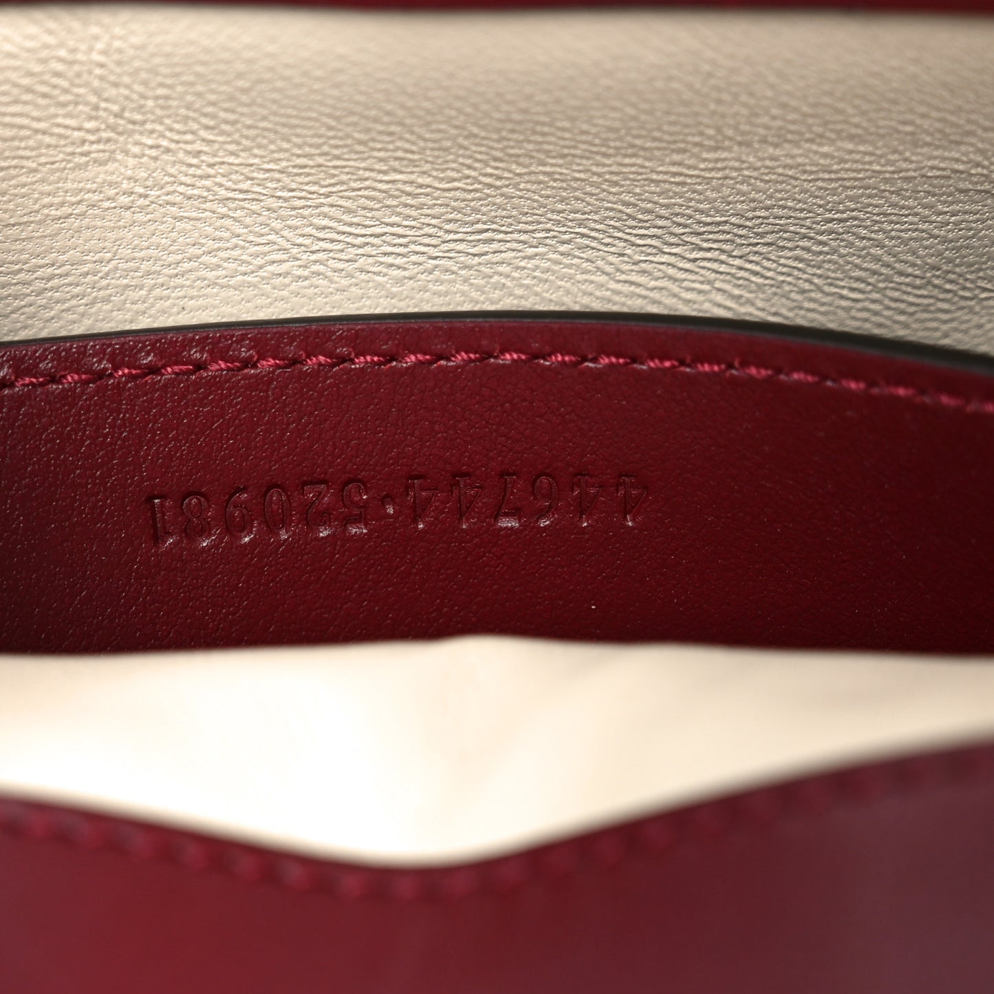 Calfskin Matelasse Small GG Marmont Shoulder Bag Rosso Ancora Red