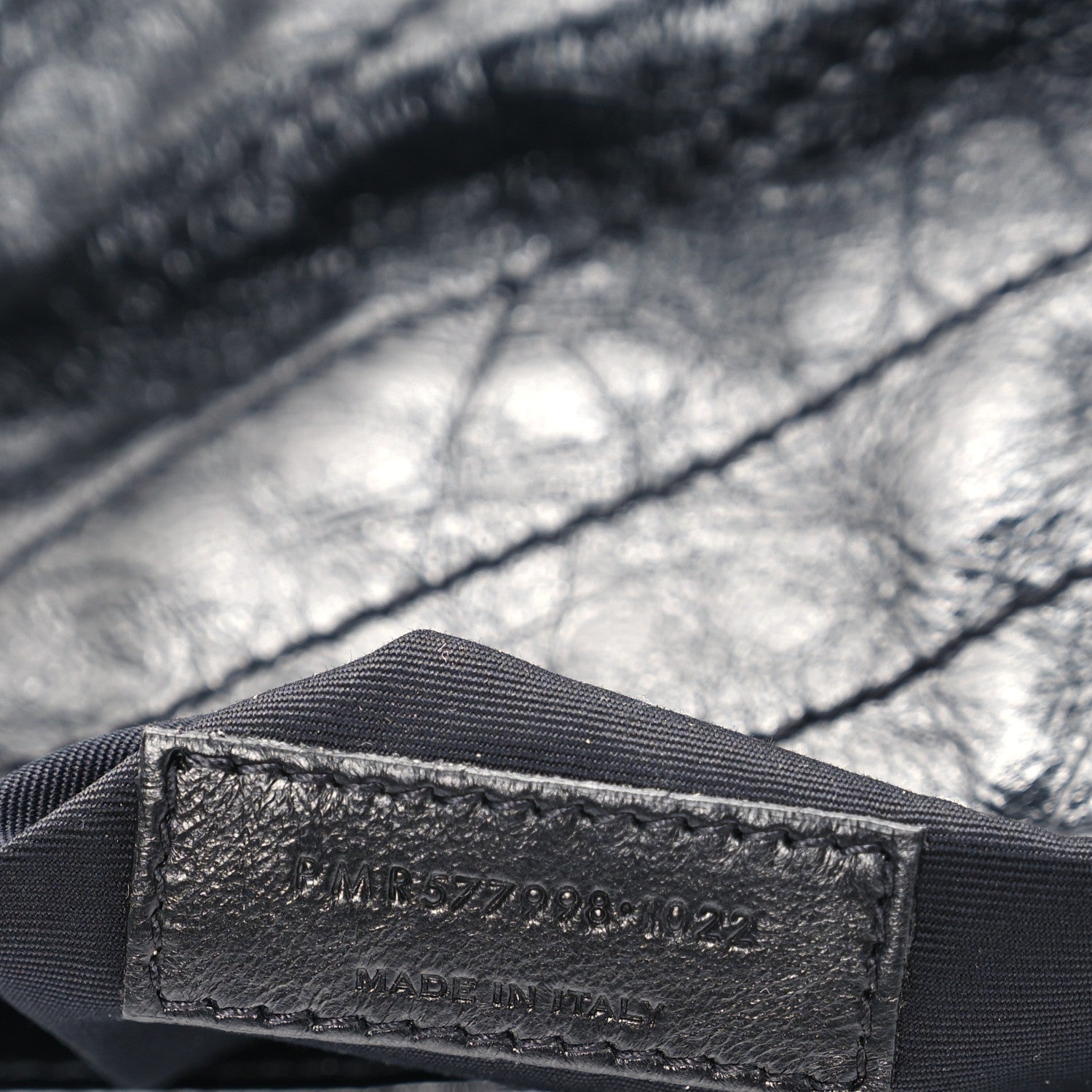 Saint Laurent Crinkled Calfskin Matelasse Monogram Large Niki Shopper Tote Black 7 of 11