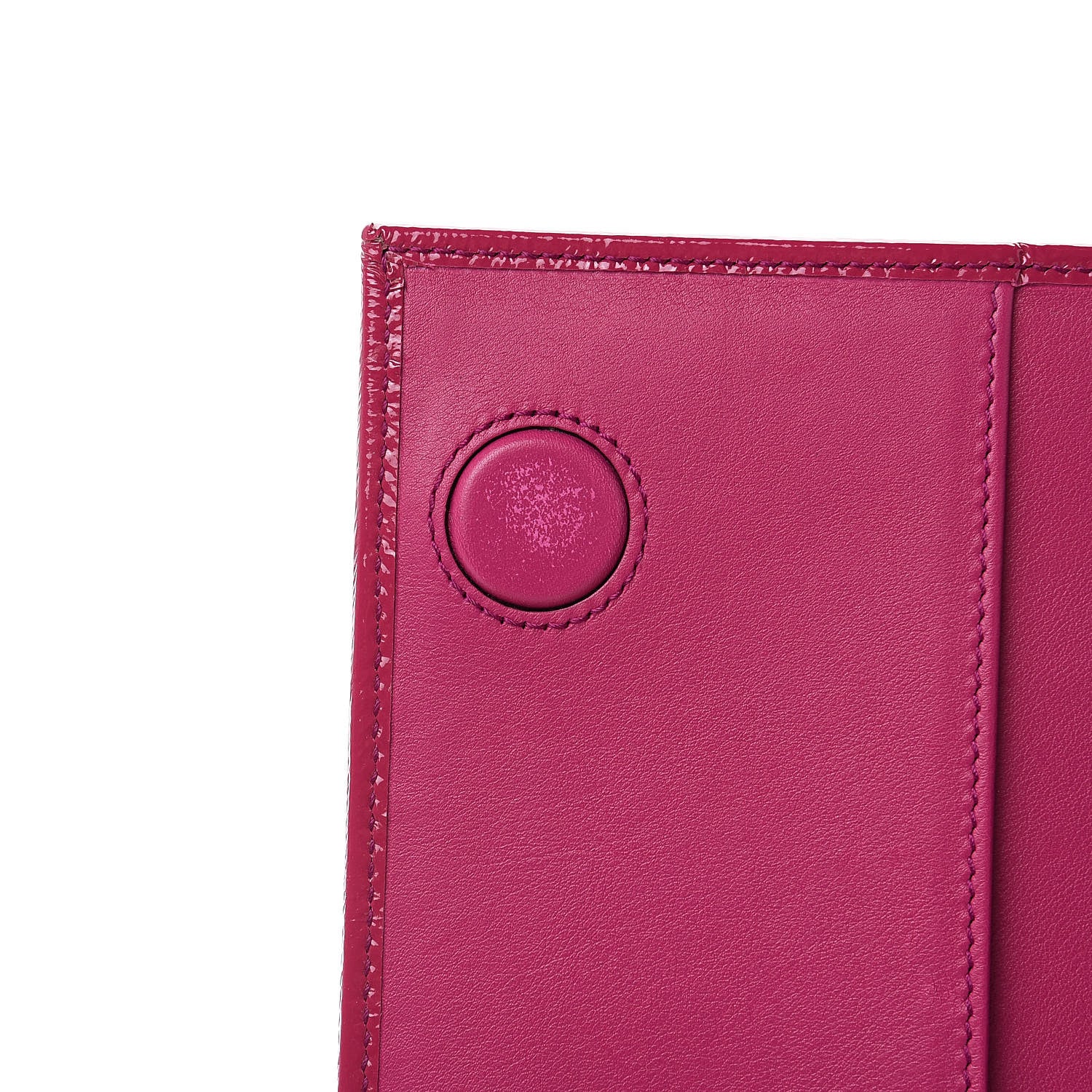 Gucci Vernice Naplack Soho iPad Case Bright Bouganville 7 of 11