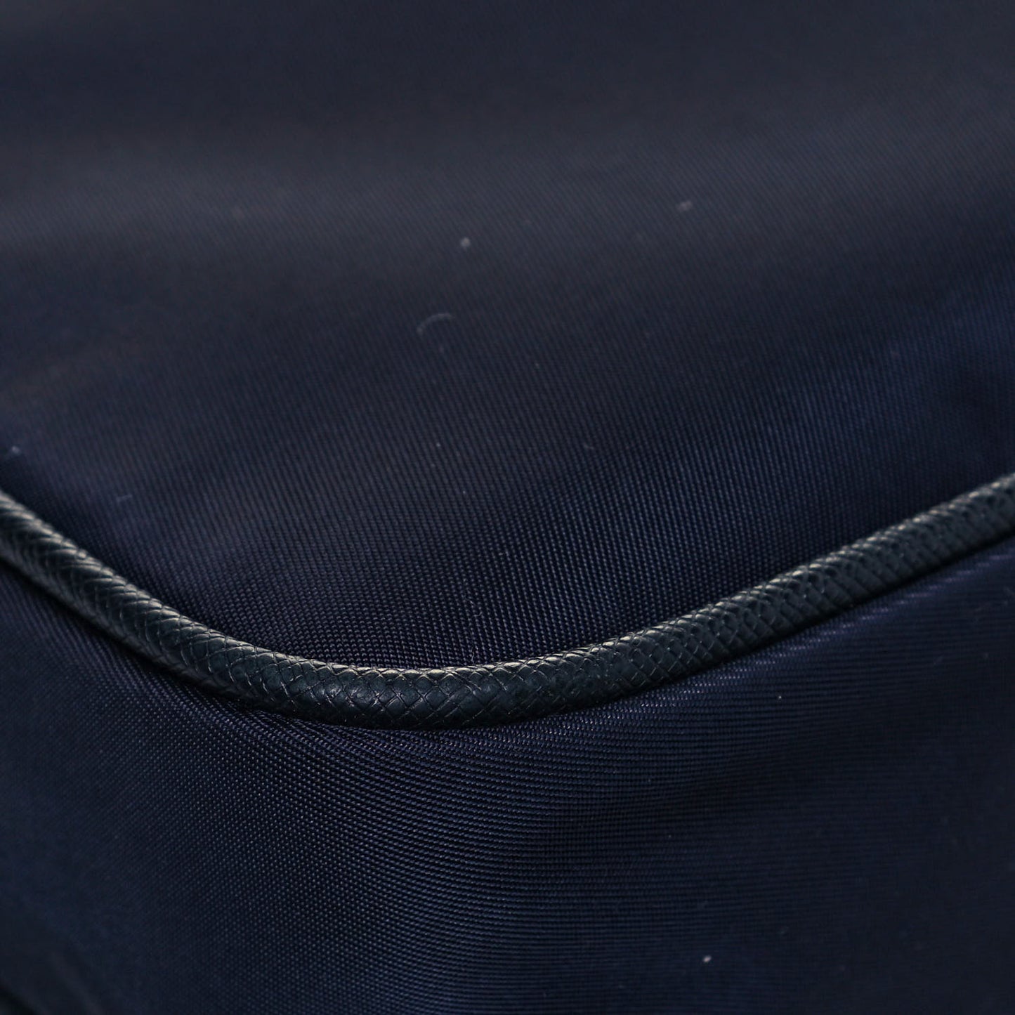 Tessuto Nylon Saffiano Flat Messenger Bag Blue