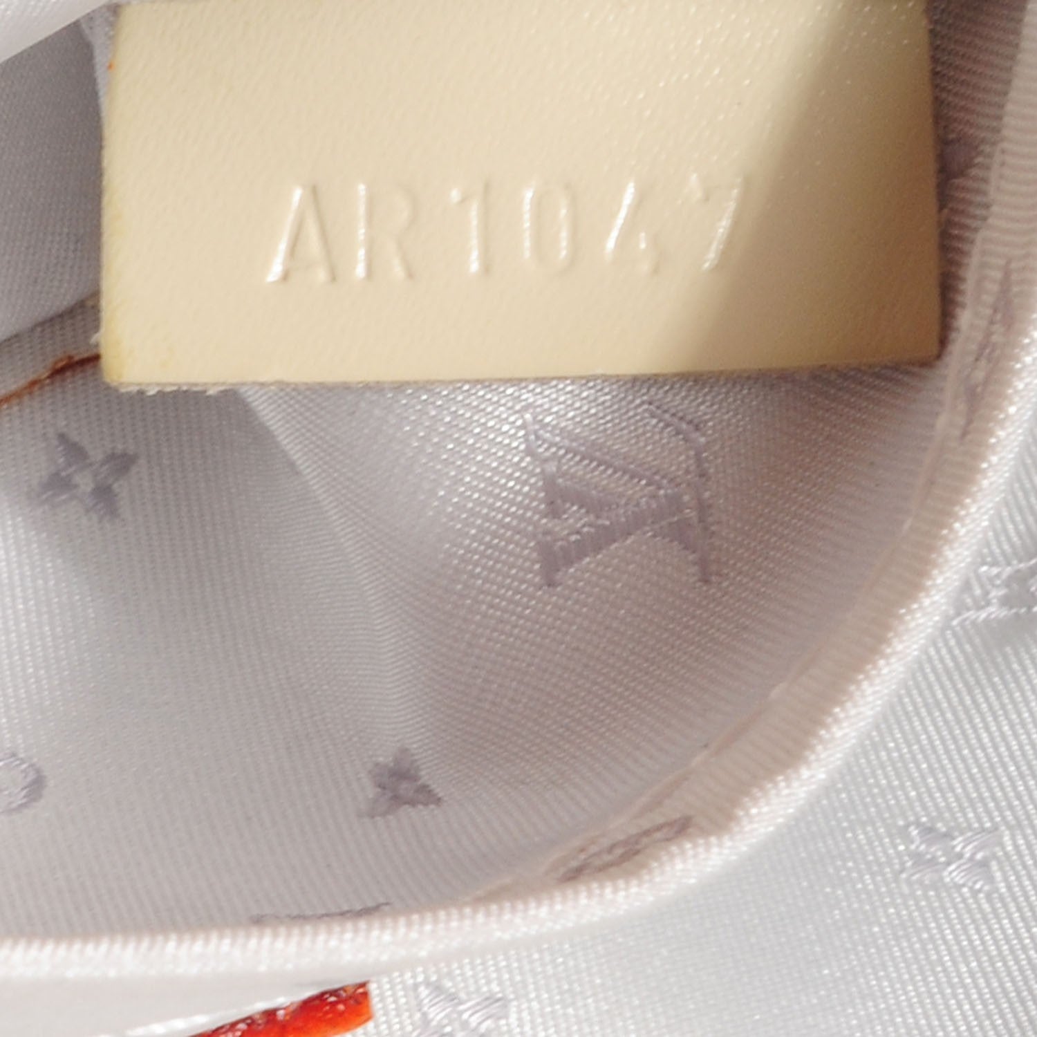 Louis Vuitton Suhali Le Precieux White 7 of 7